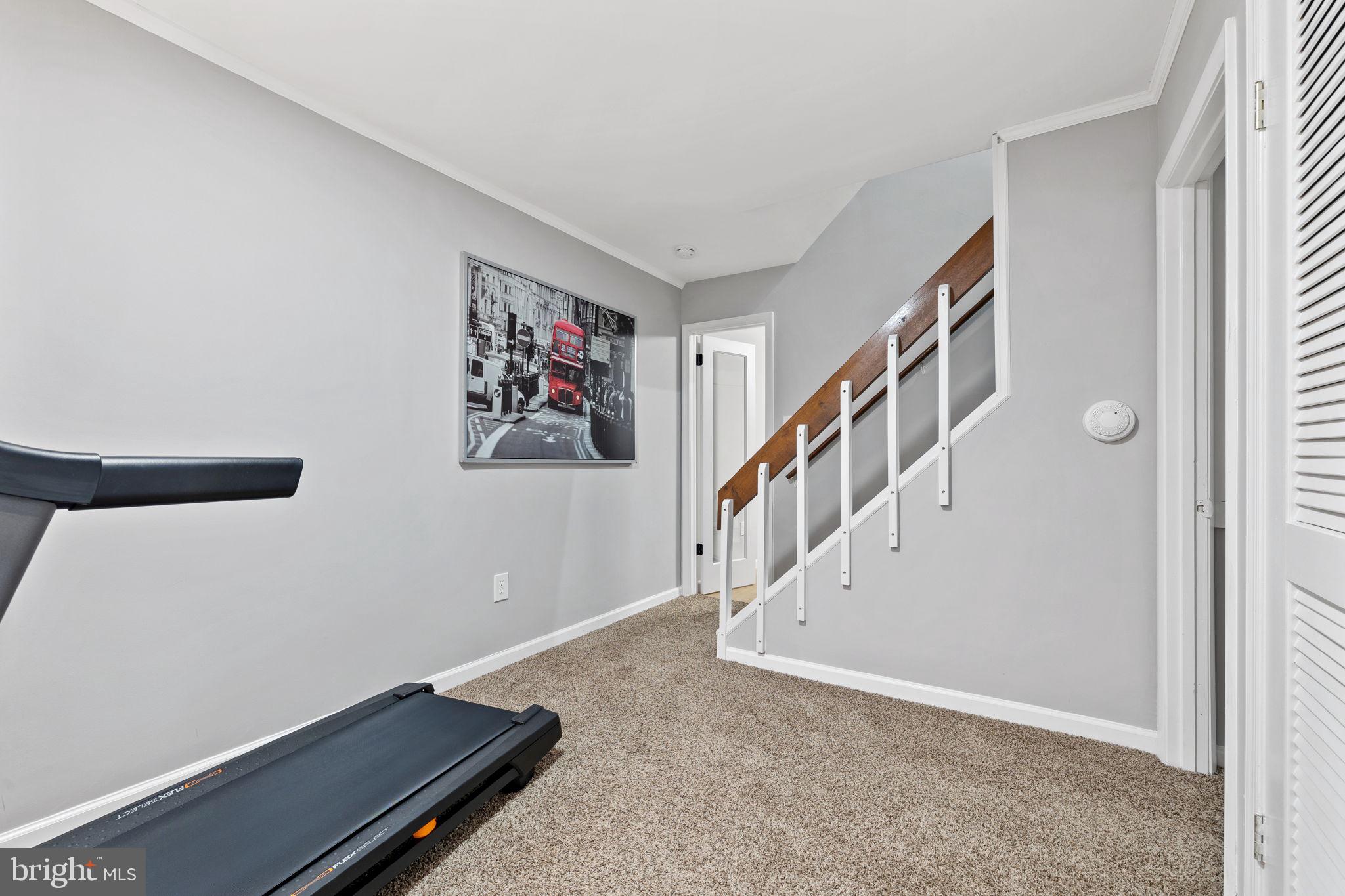 LAKE MONTCLAIR - Residential