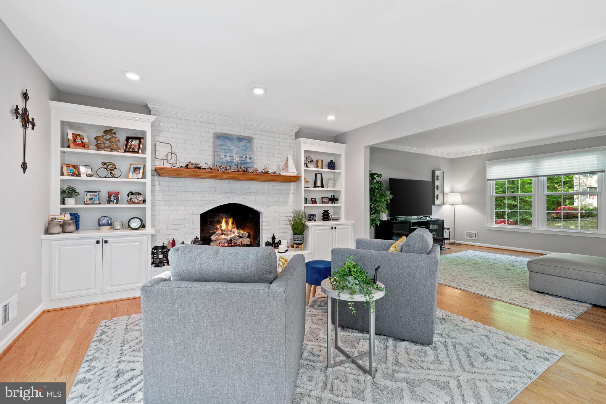 LAKE MONTCLAIR - Residential