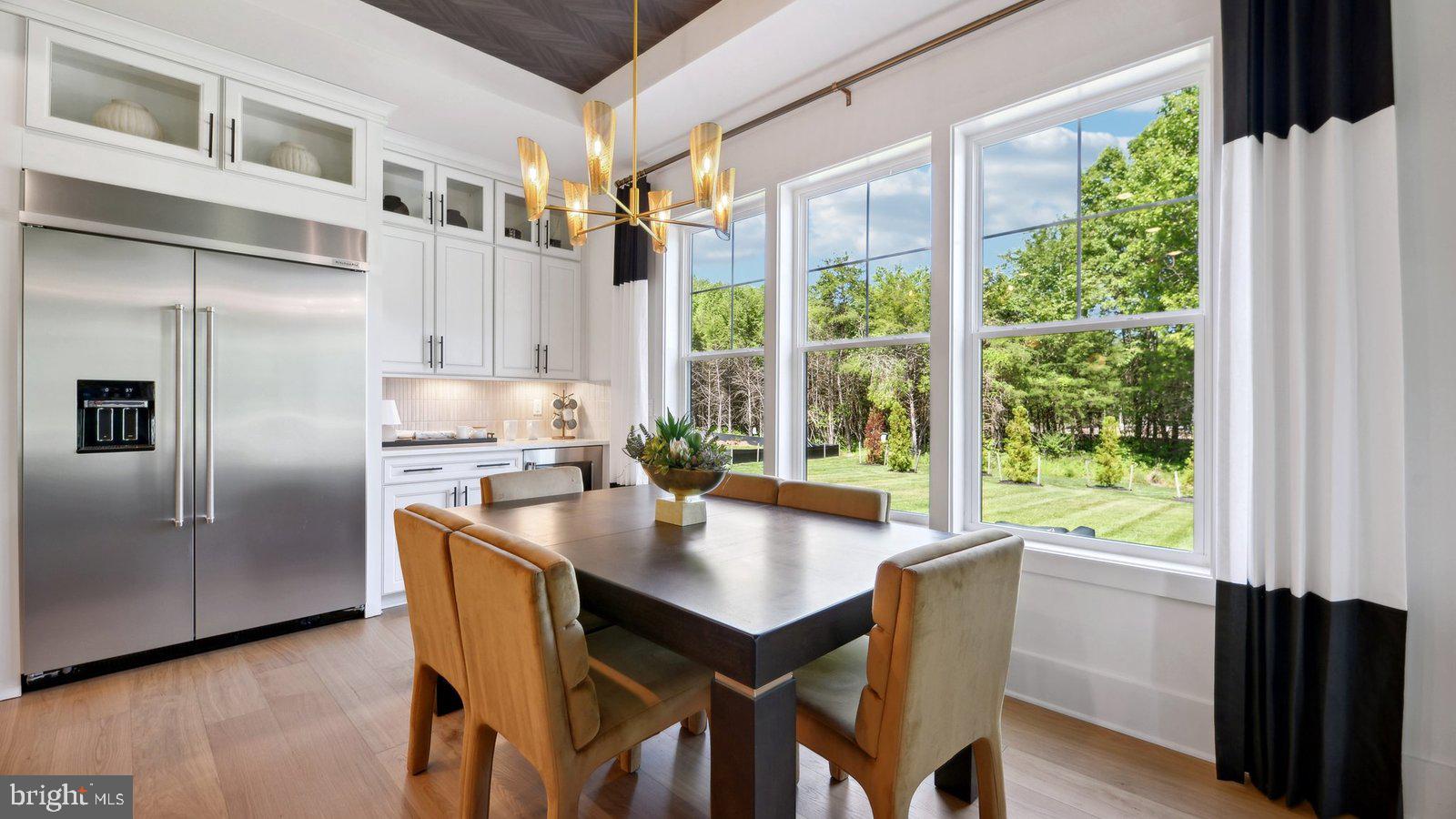 COLLINGWOOD CHASE - Residential