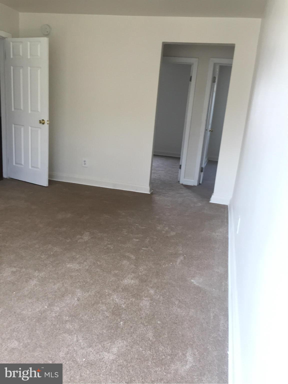 HILLENDALE ESTATES - Residential