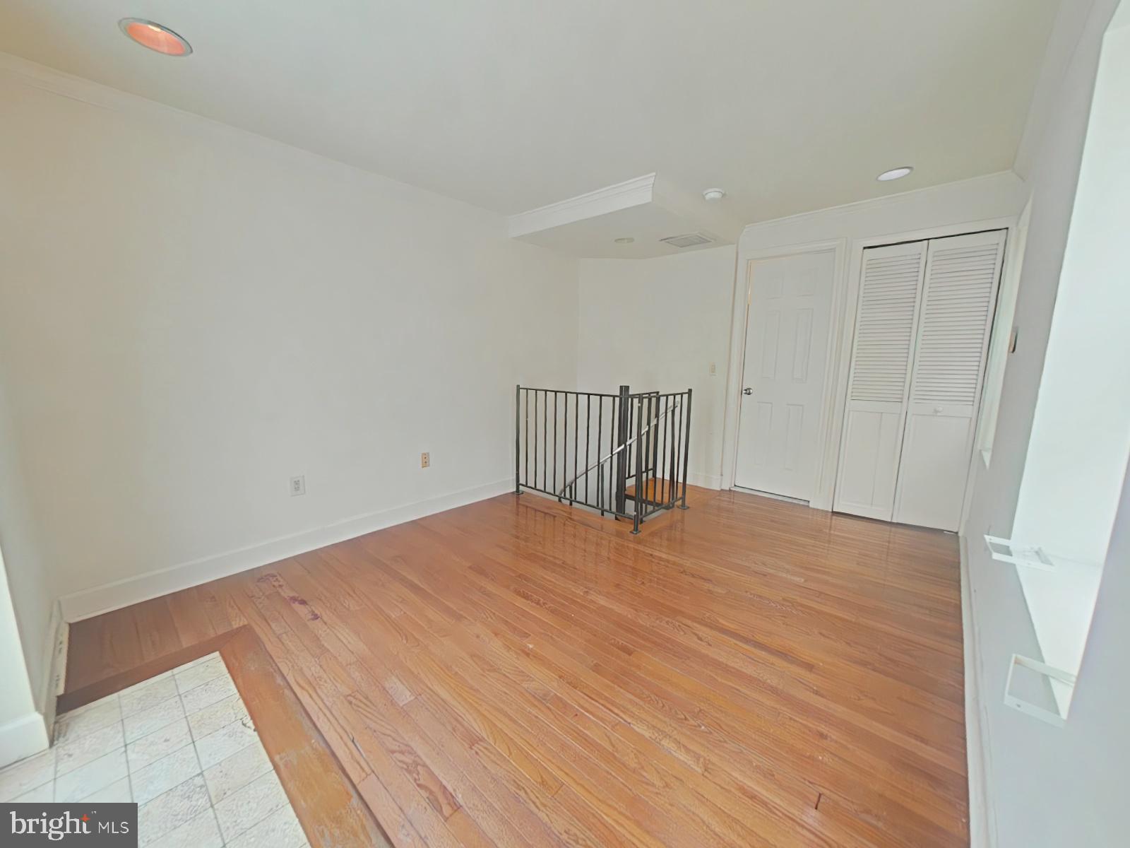 GRADUATE HOSPITAL - Residential Lease