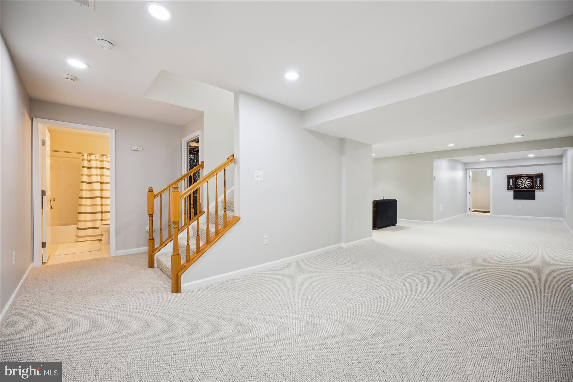 LAKELANDS - Residential