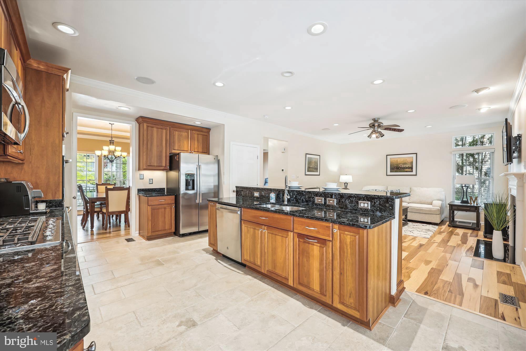 LAKELANDS - Residential