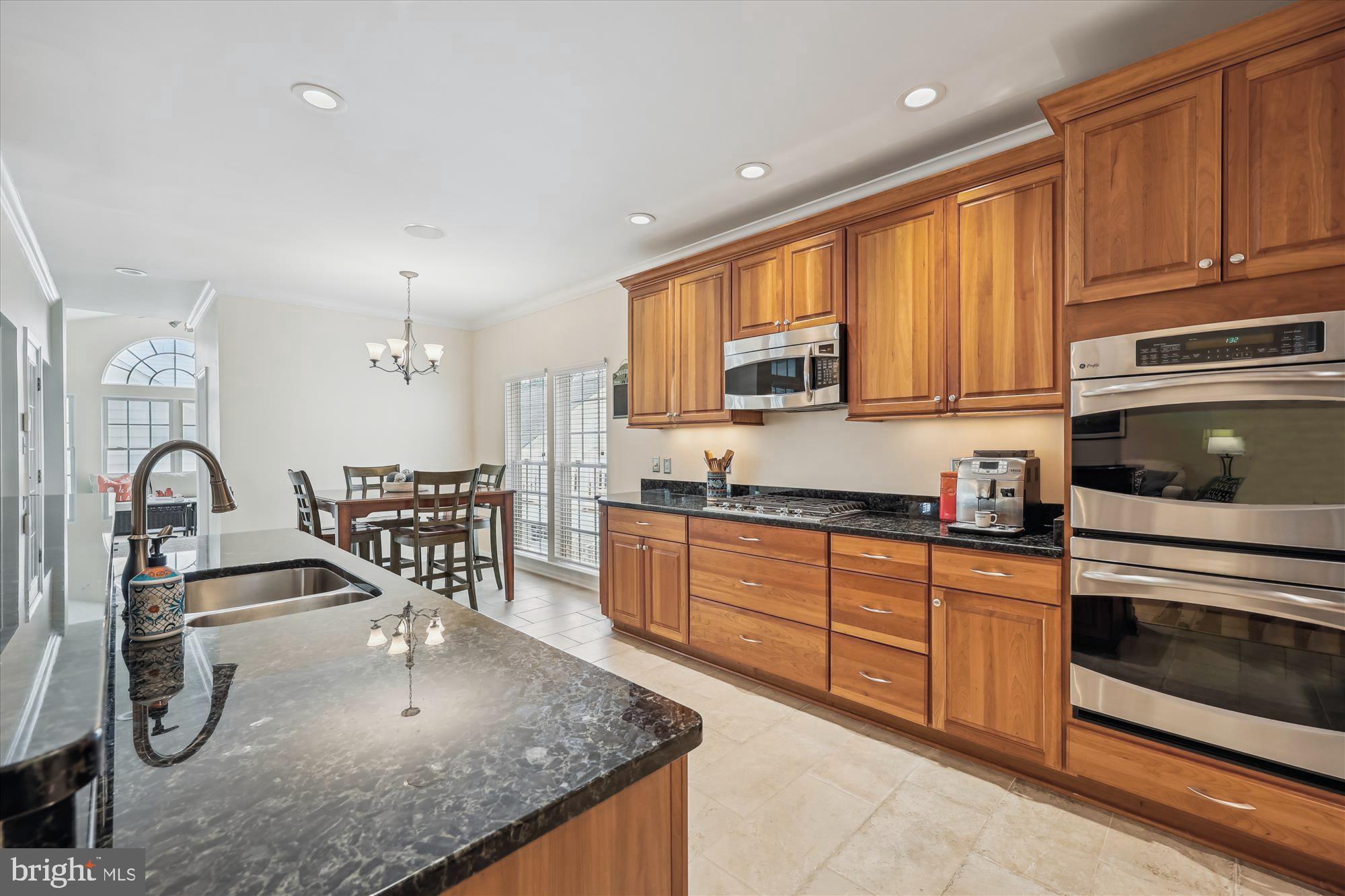 LAKELANDS - Residential