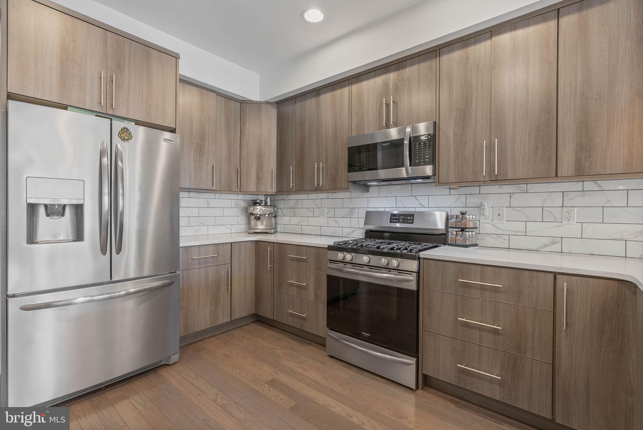 OLDE KENSINGTON - Residential