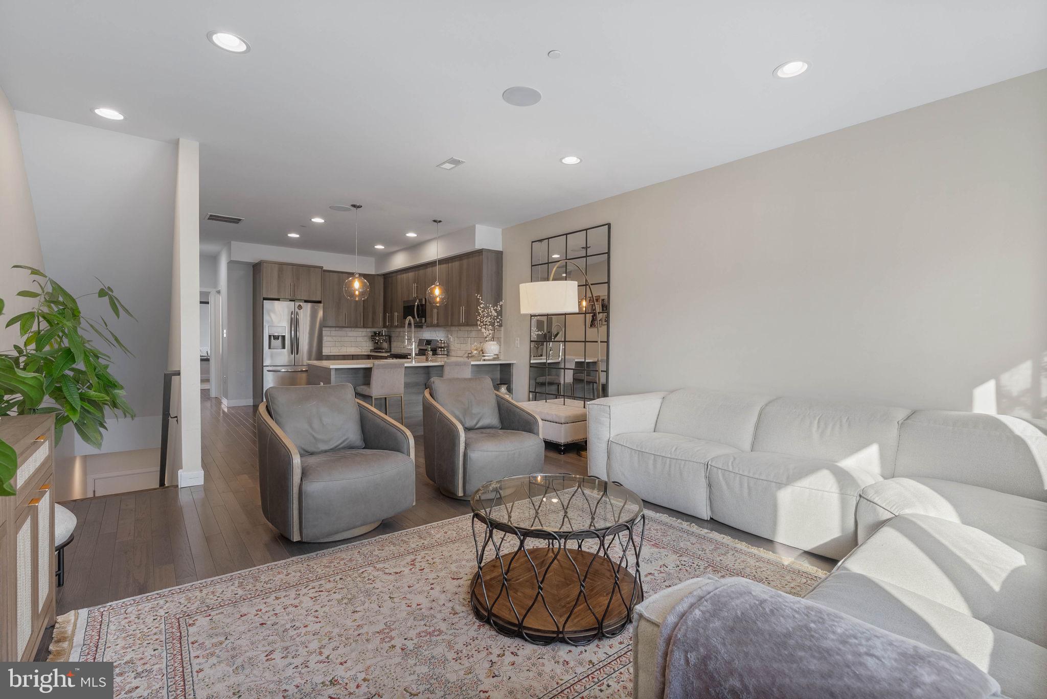 OLDE KENSINGTON - Residential