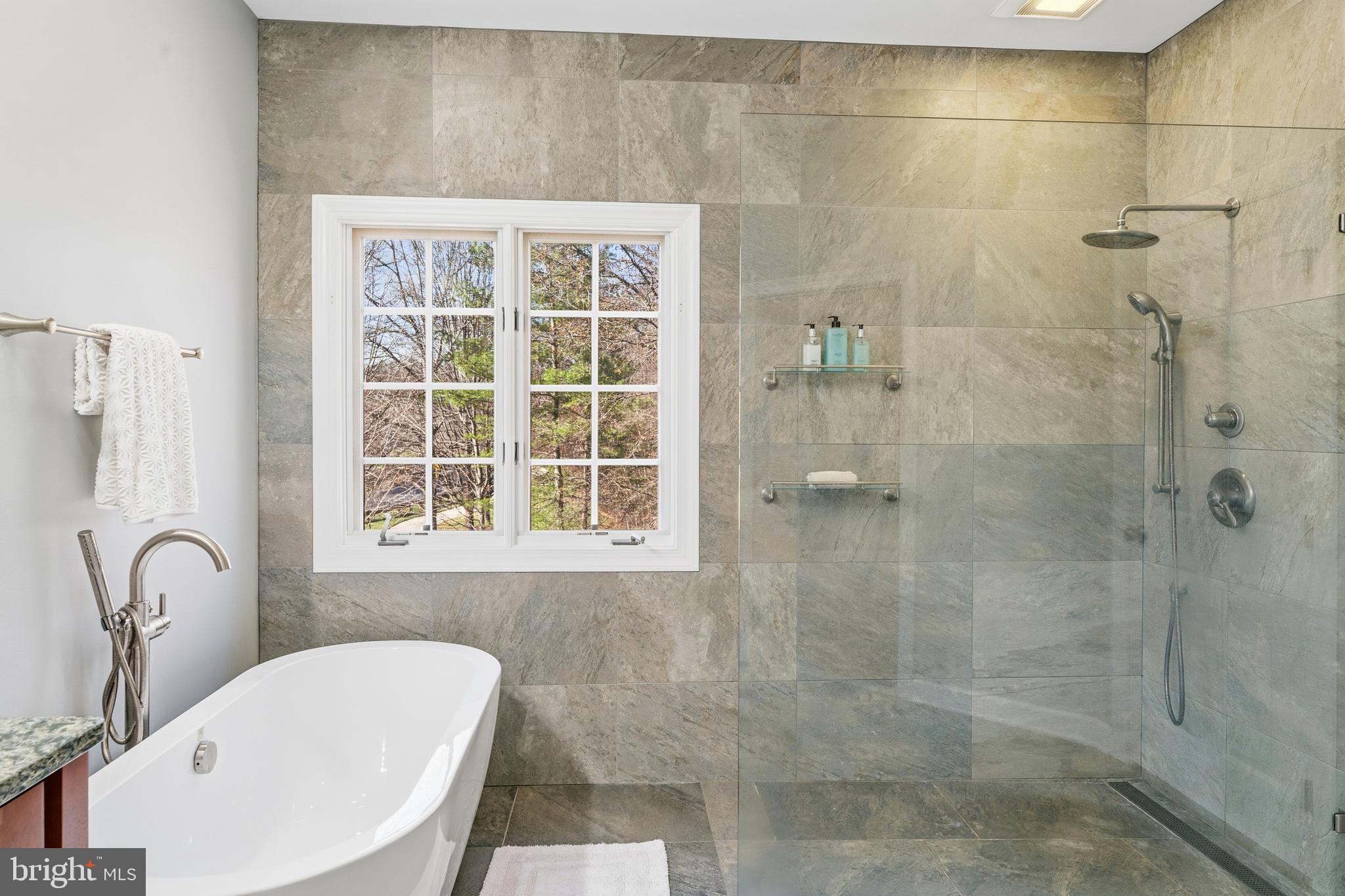 OAKLAND FARM - Residential