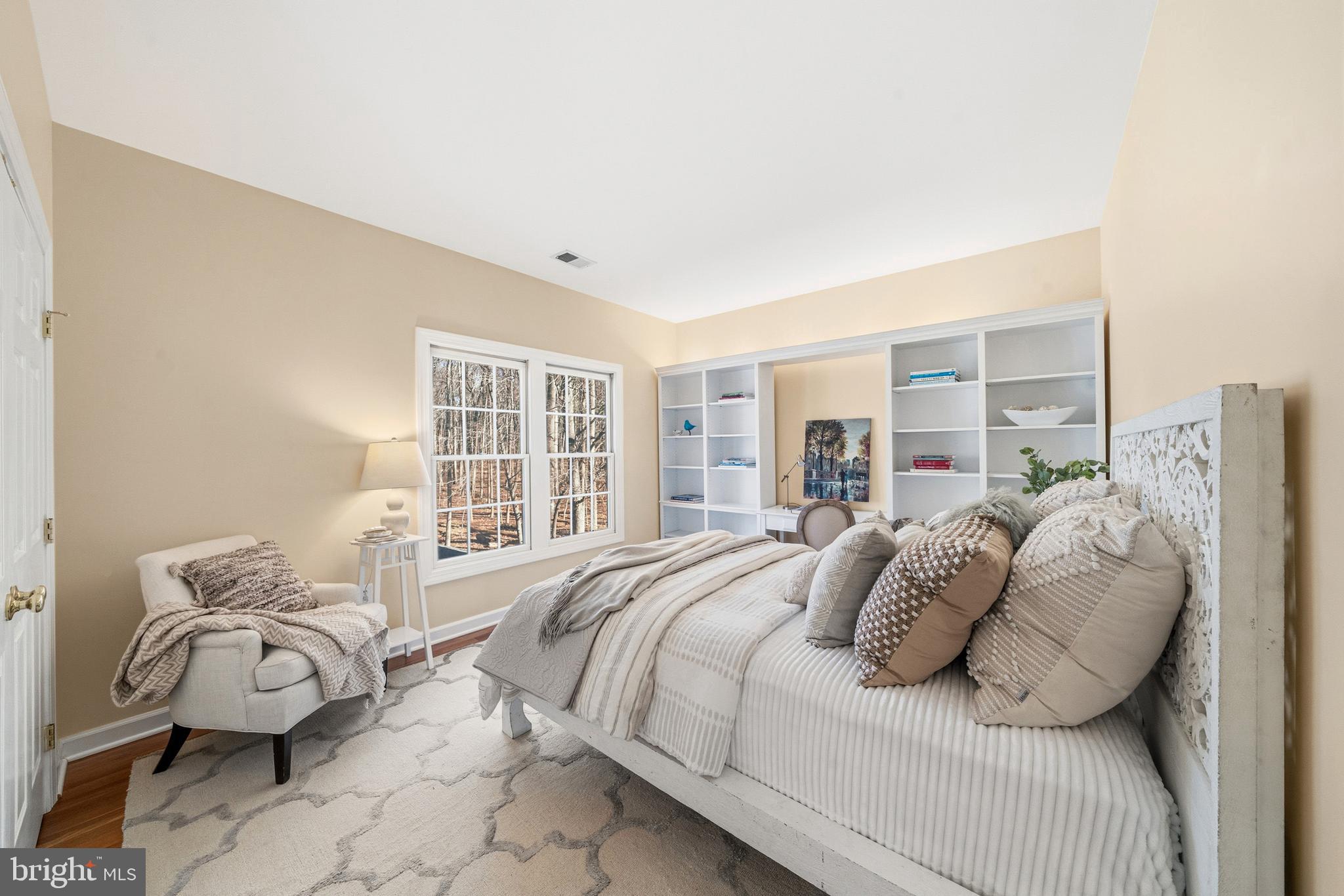 OAKLAND FARM - Residential