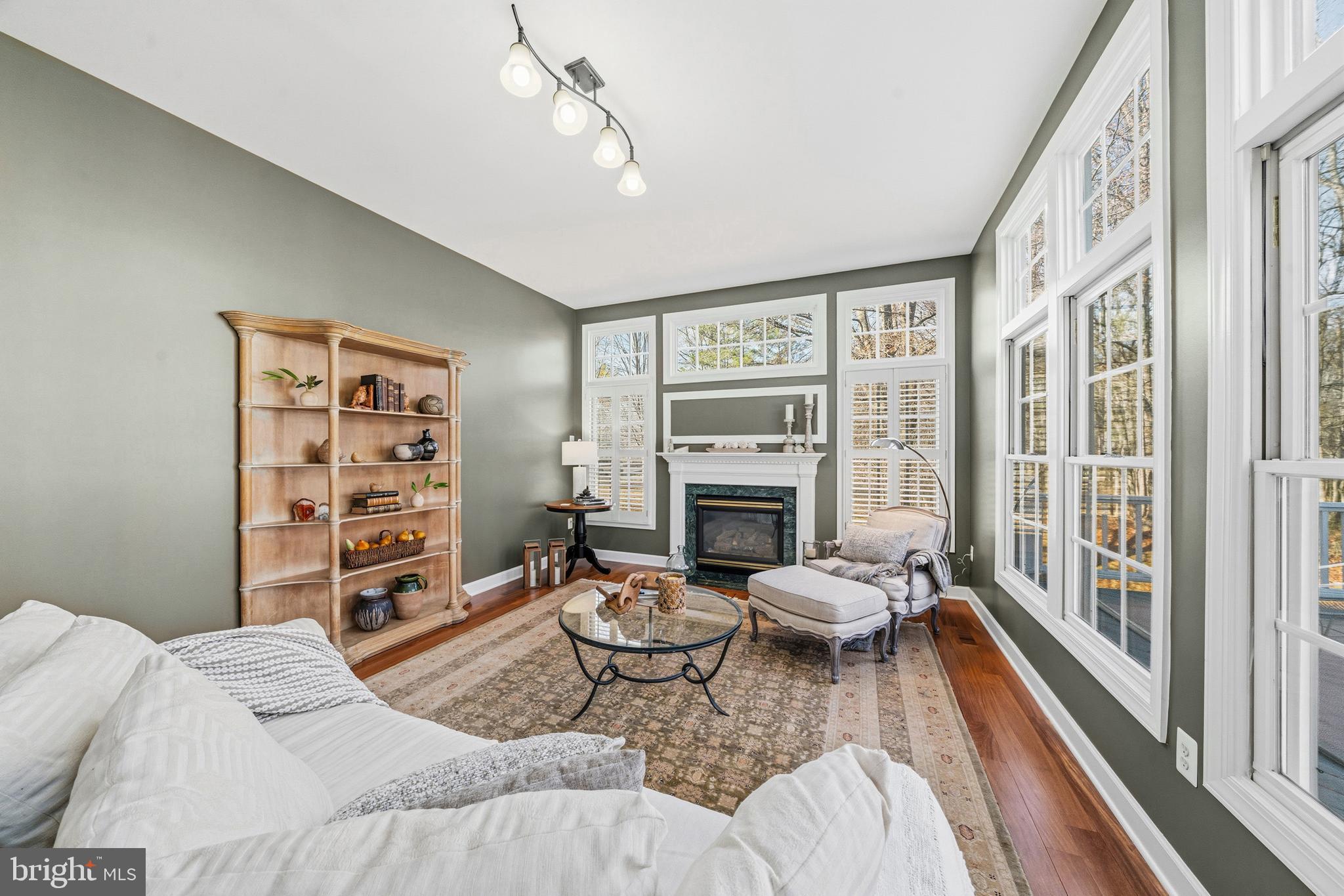 OAKLAND FARM - Residential