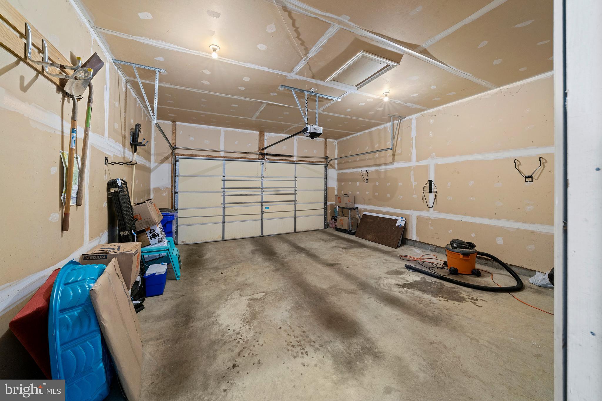 OAKLAND FARM - Residential