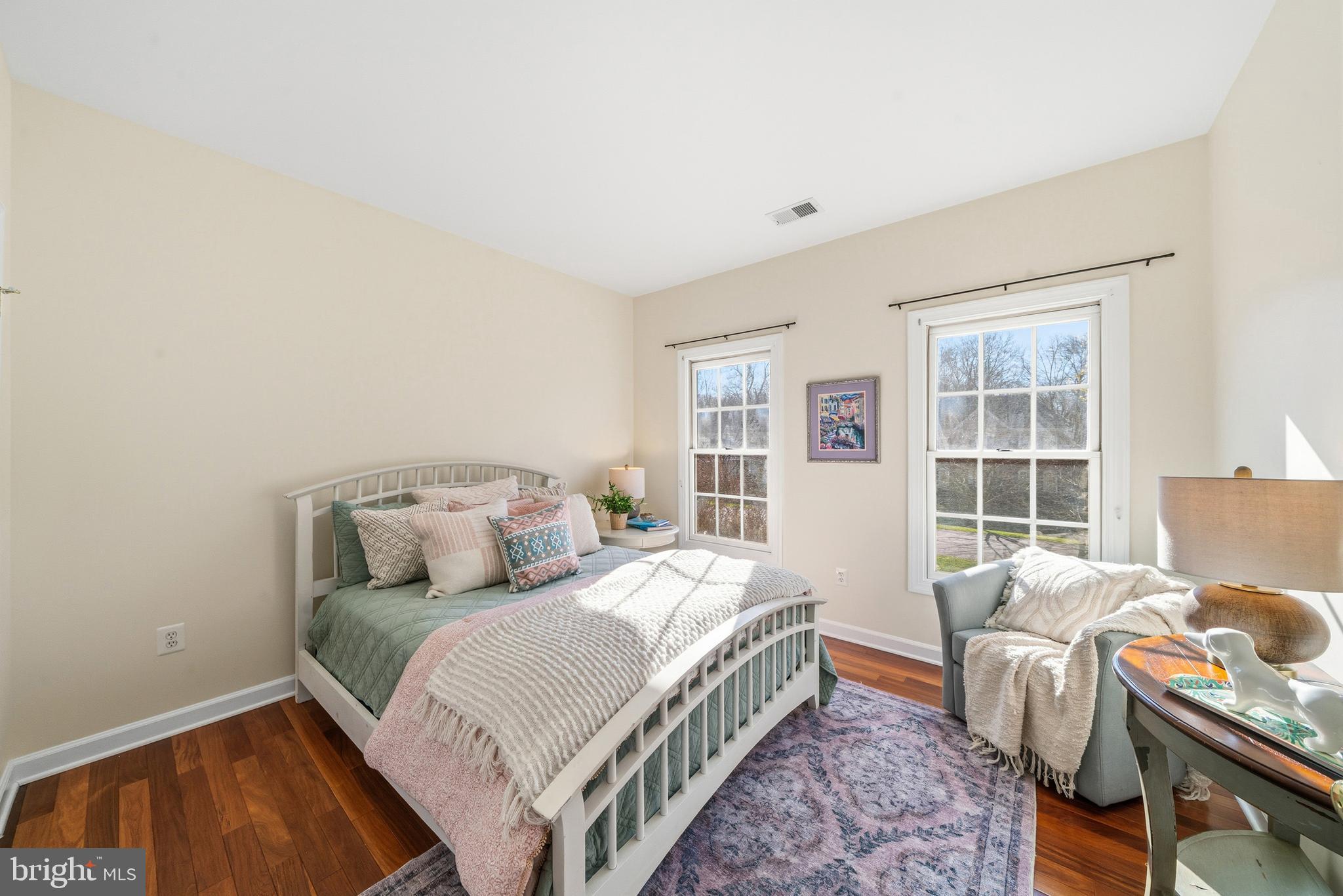 OAKLAND FARM - Residential