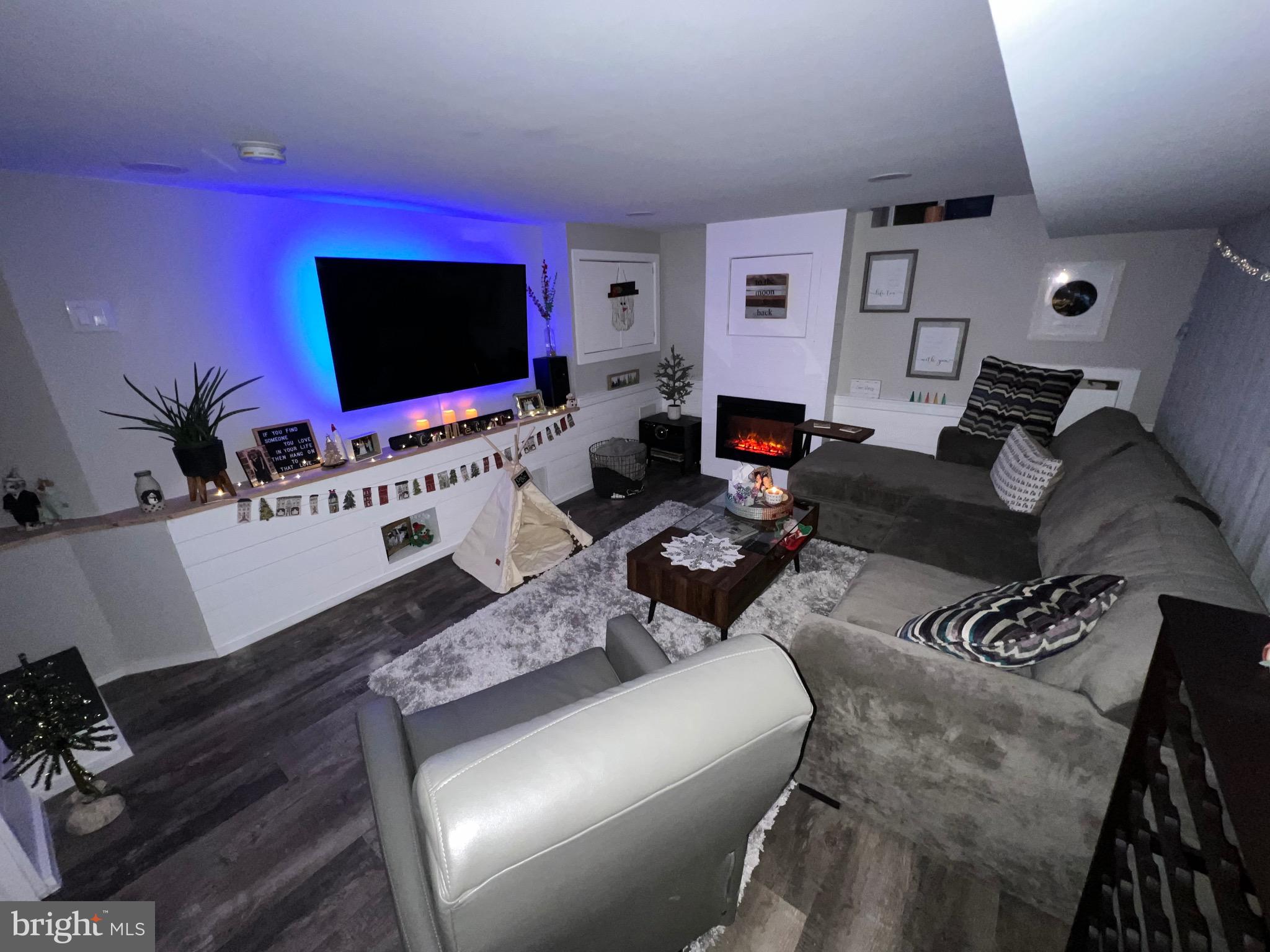 PASSYUNK SQUARE - Residential Lease