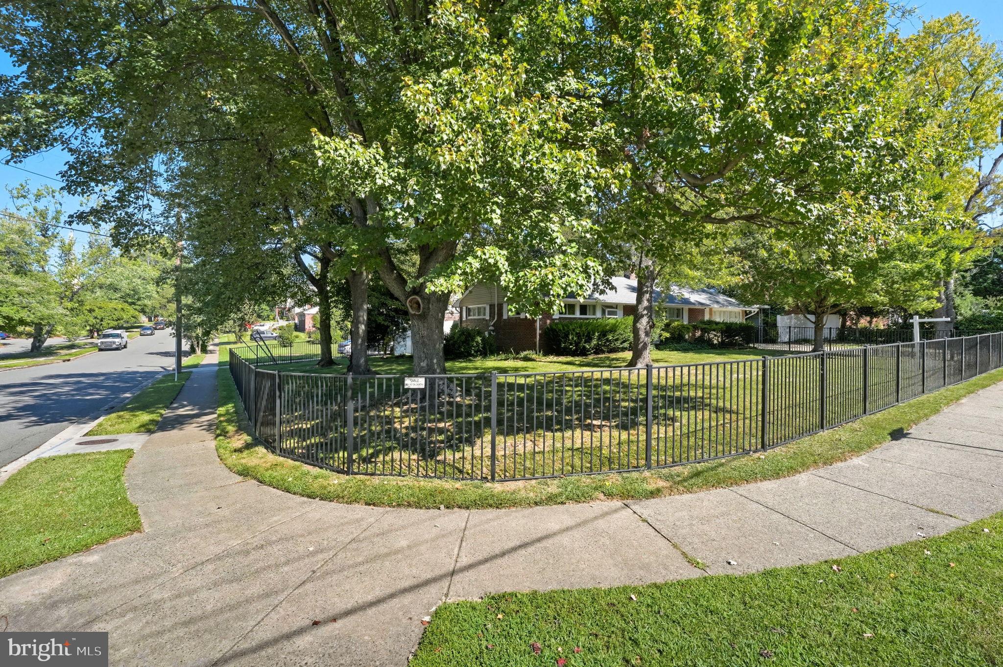 7317 FLOYD AVENUE