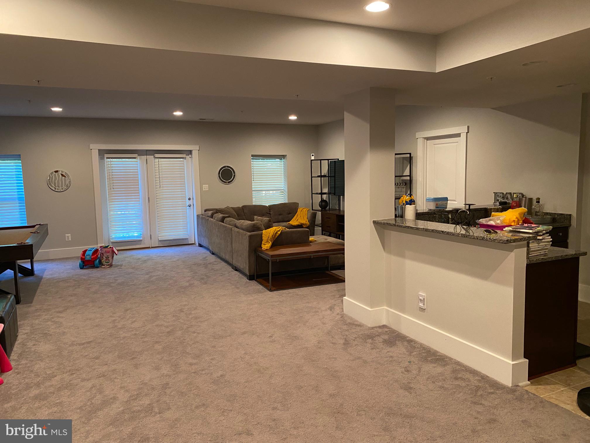 POTOMAC SHORES - Residential Lease