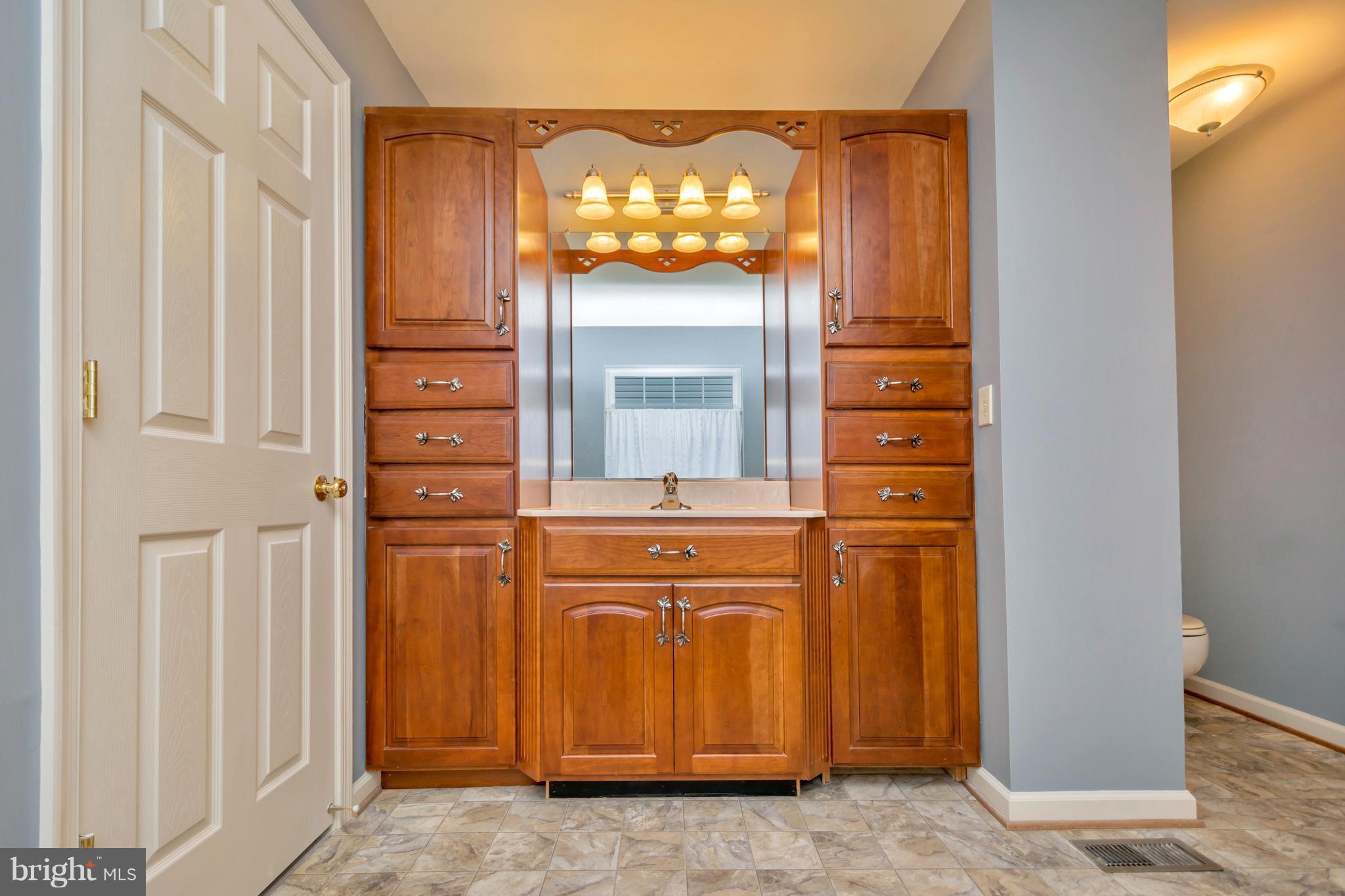 LAKE OF THE WOODS - Residential