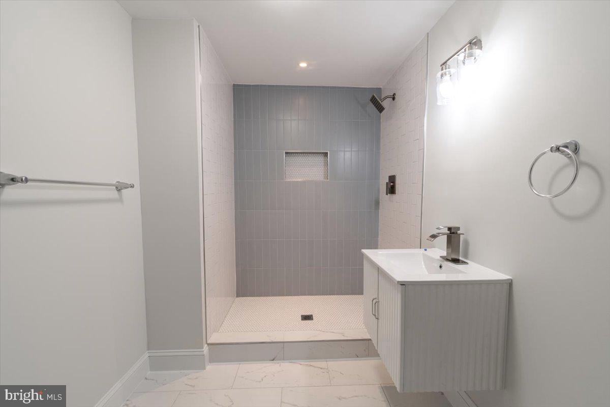 COLUMBIA PARK - Residential