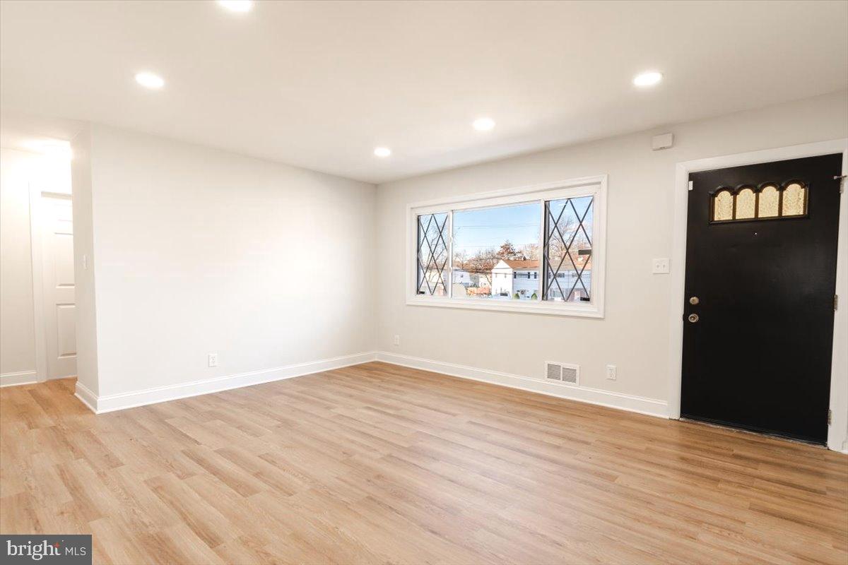 COLUMBIA PARK - Residential