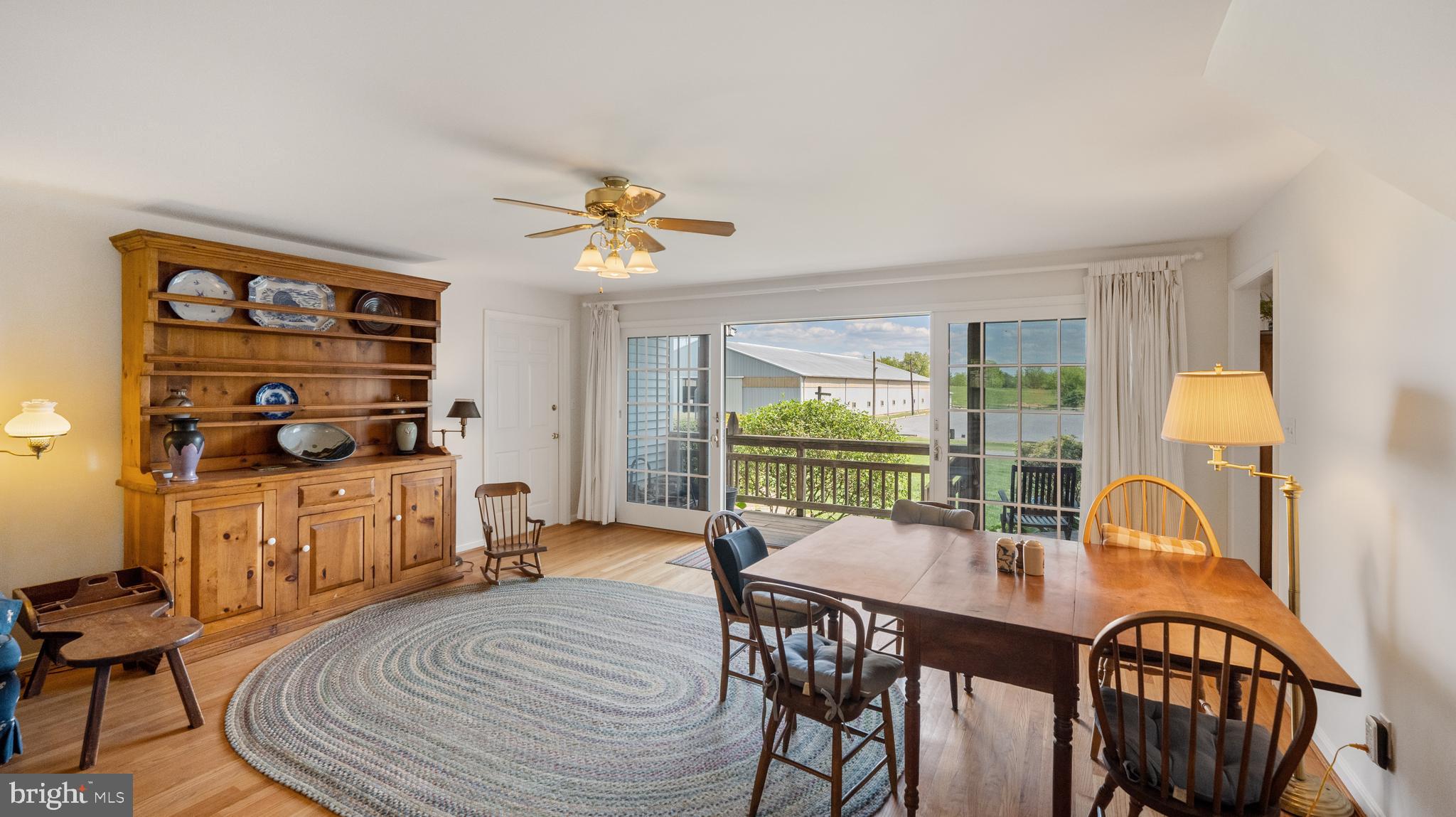 POOLESVILLE OUTSIDE - Residential