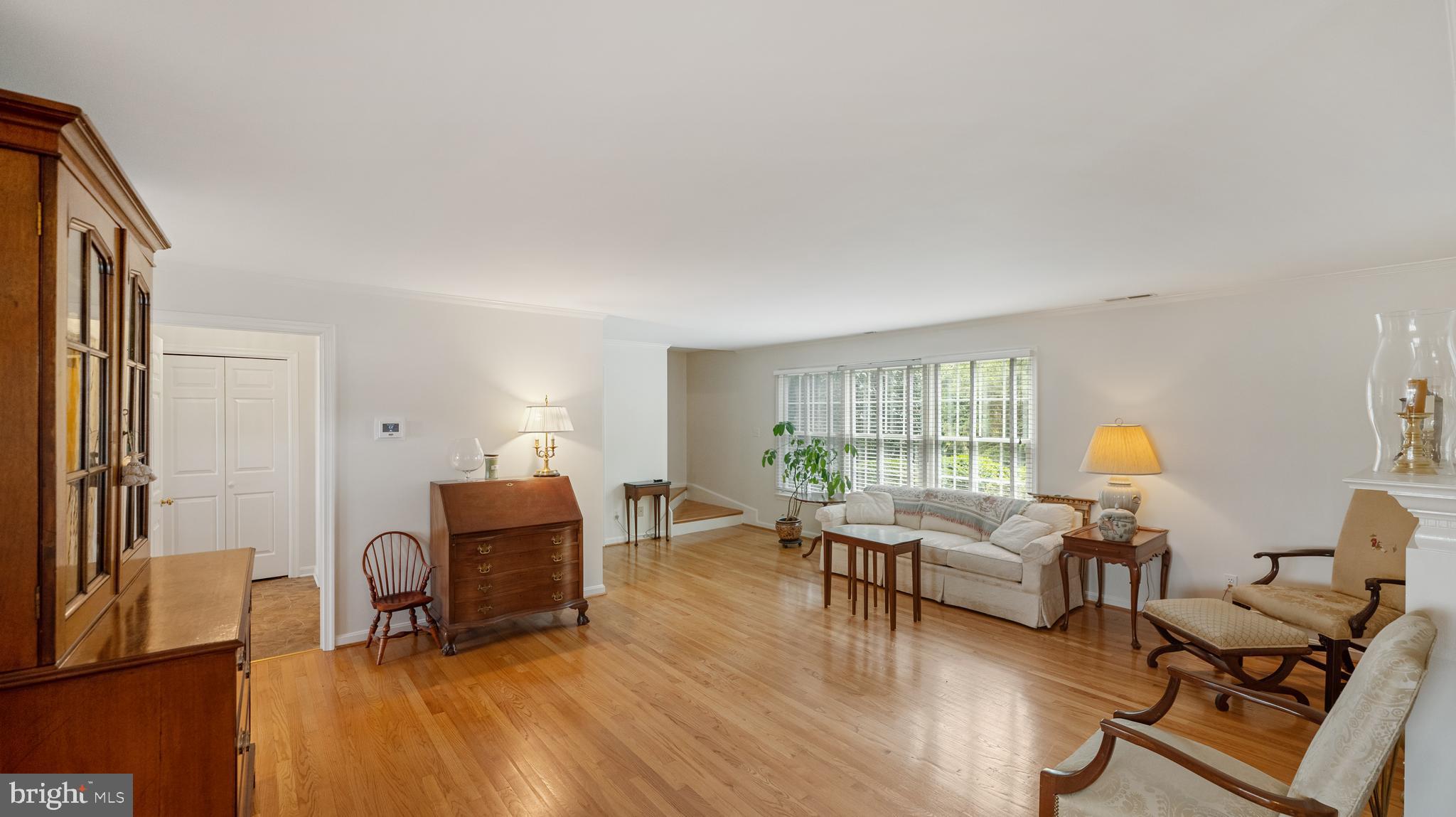 POOLESVILLE OUTSIDE - Residential