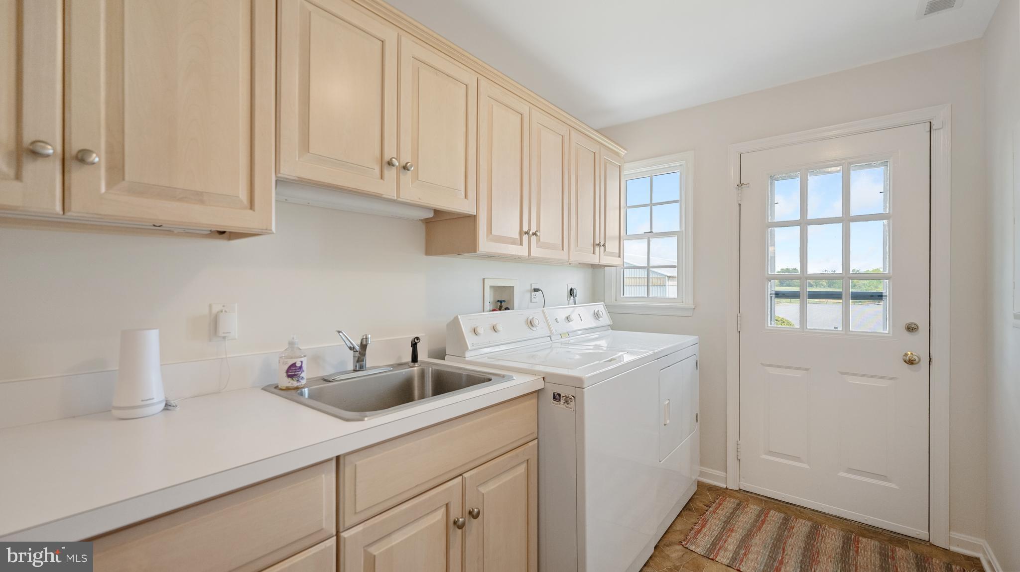 POOLESVILLE OUTSIDE - Residential