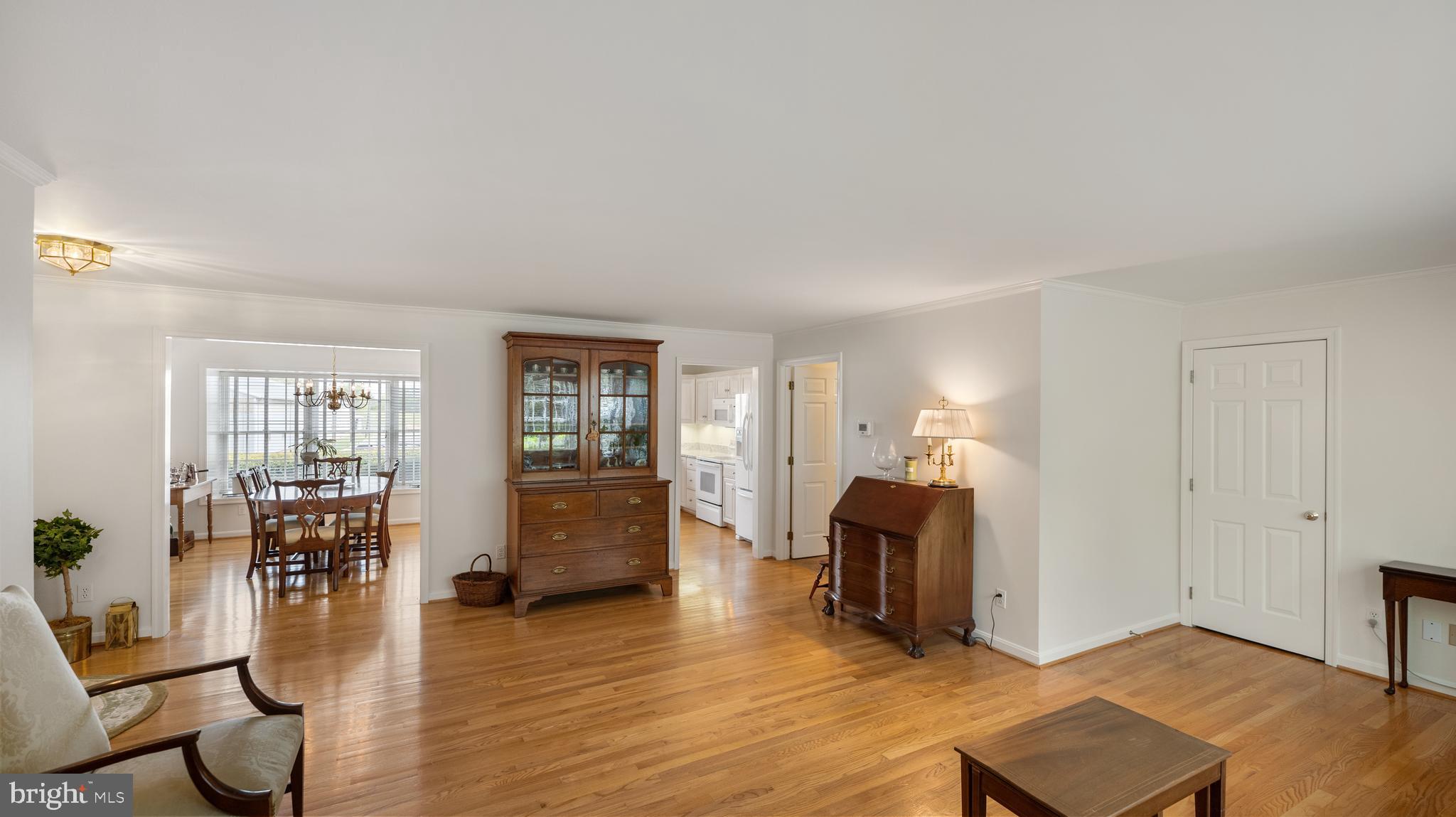 POOLESVILLE OUTSIDE - Residential