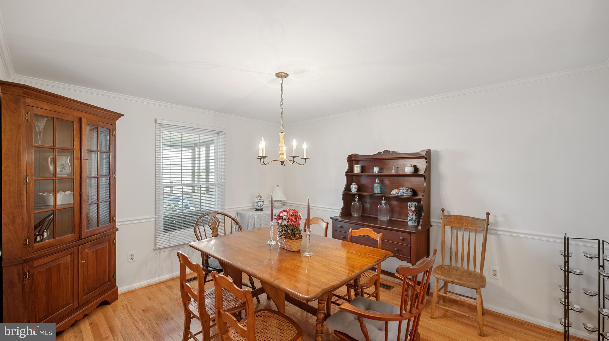 POOLESVILLE OUTSIDE - Residential