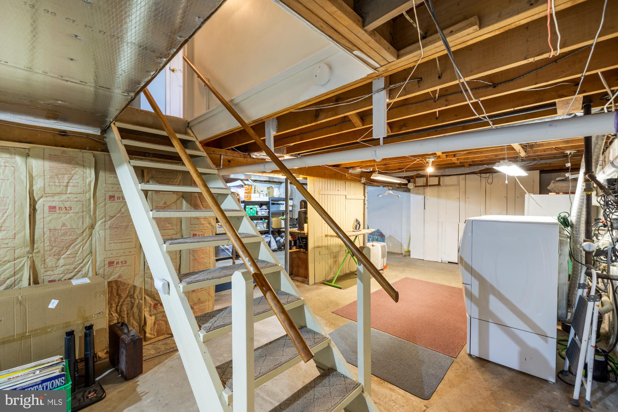 TWIN OAKS - Residential