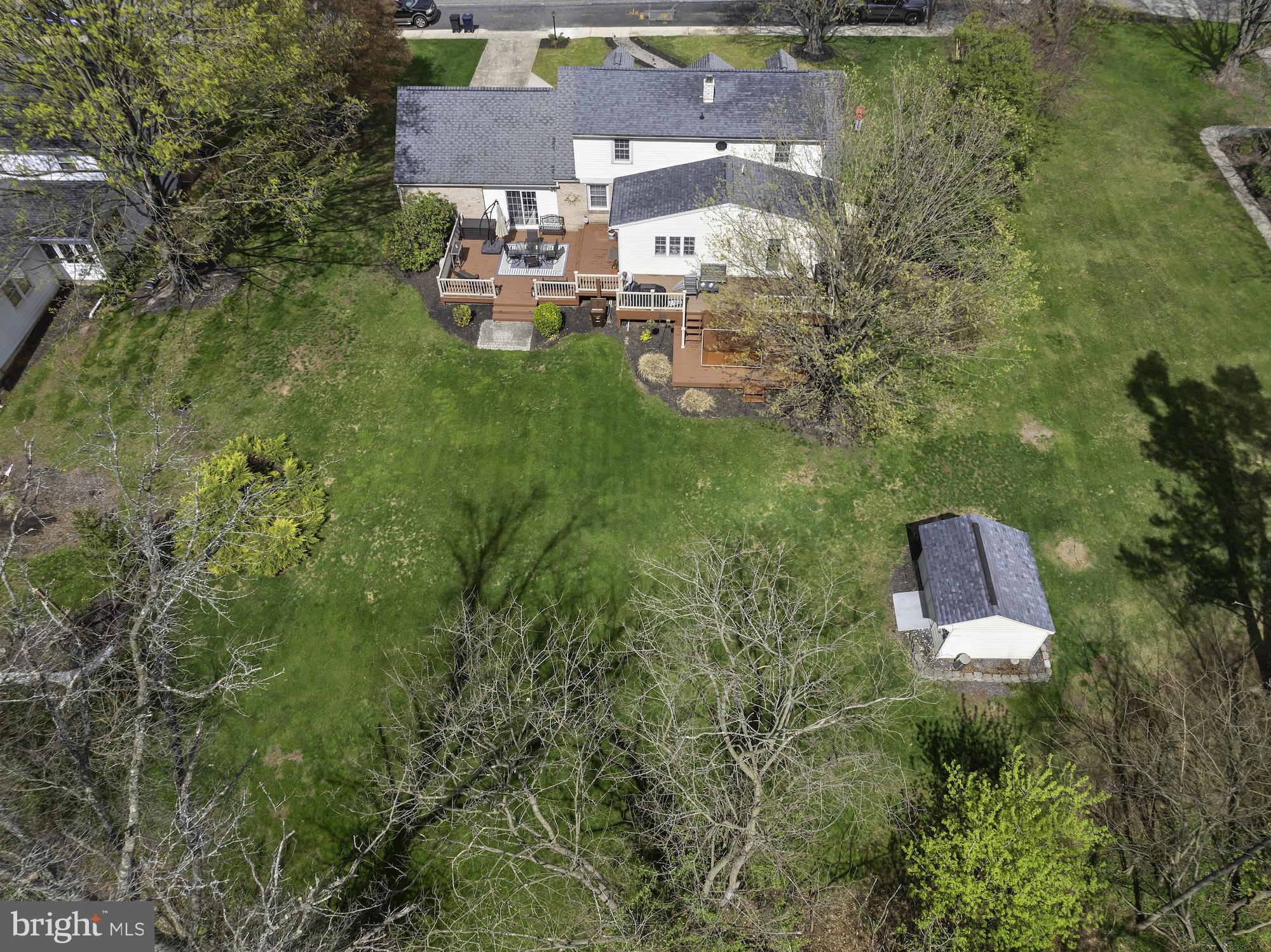 TWIN OAKS - Residential