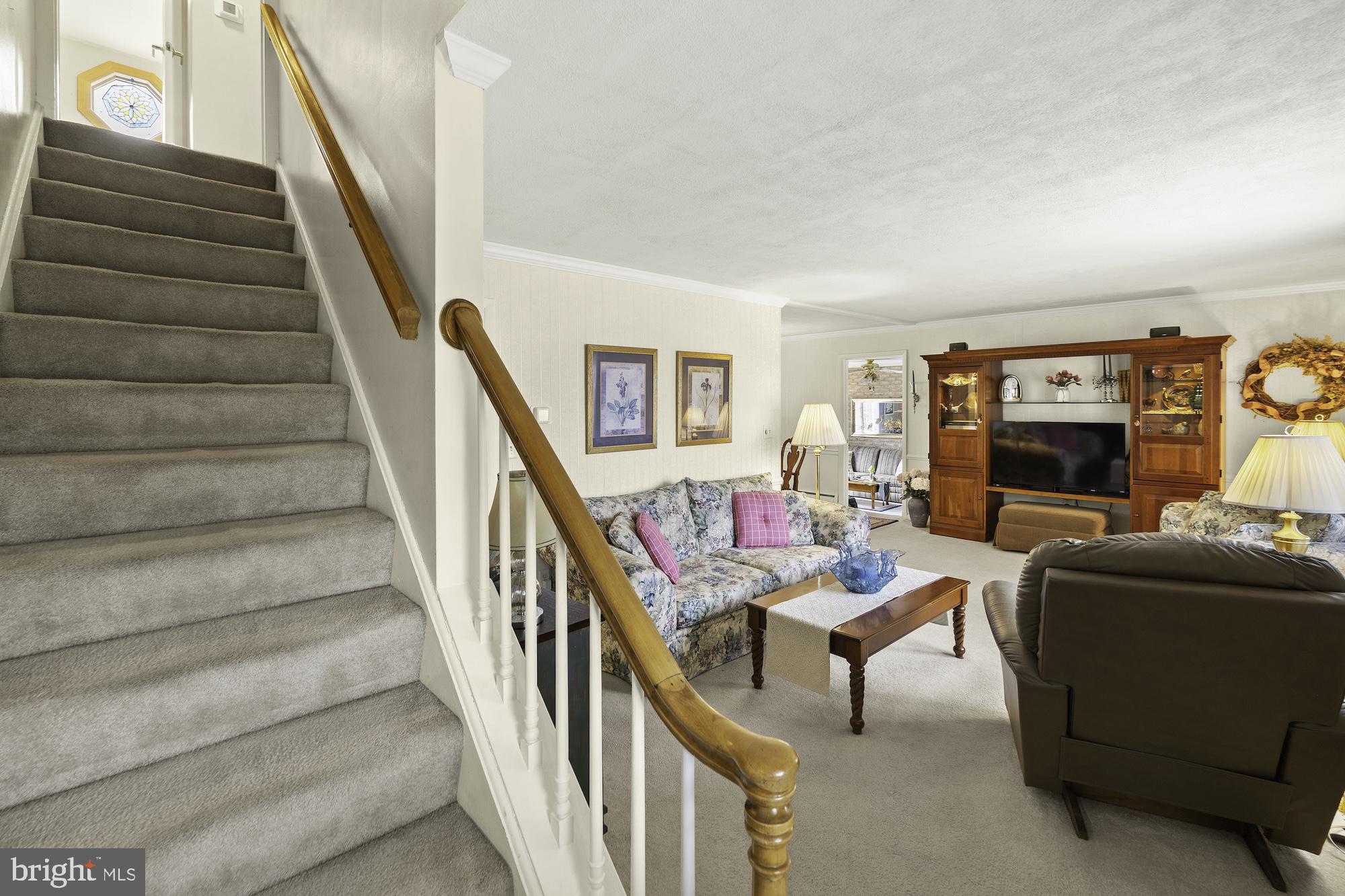 TWIN OAKS - Residential