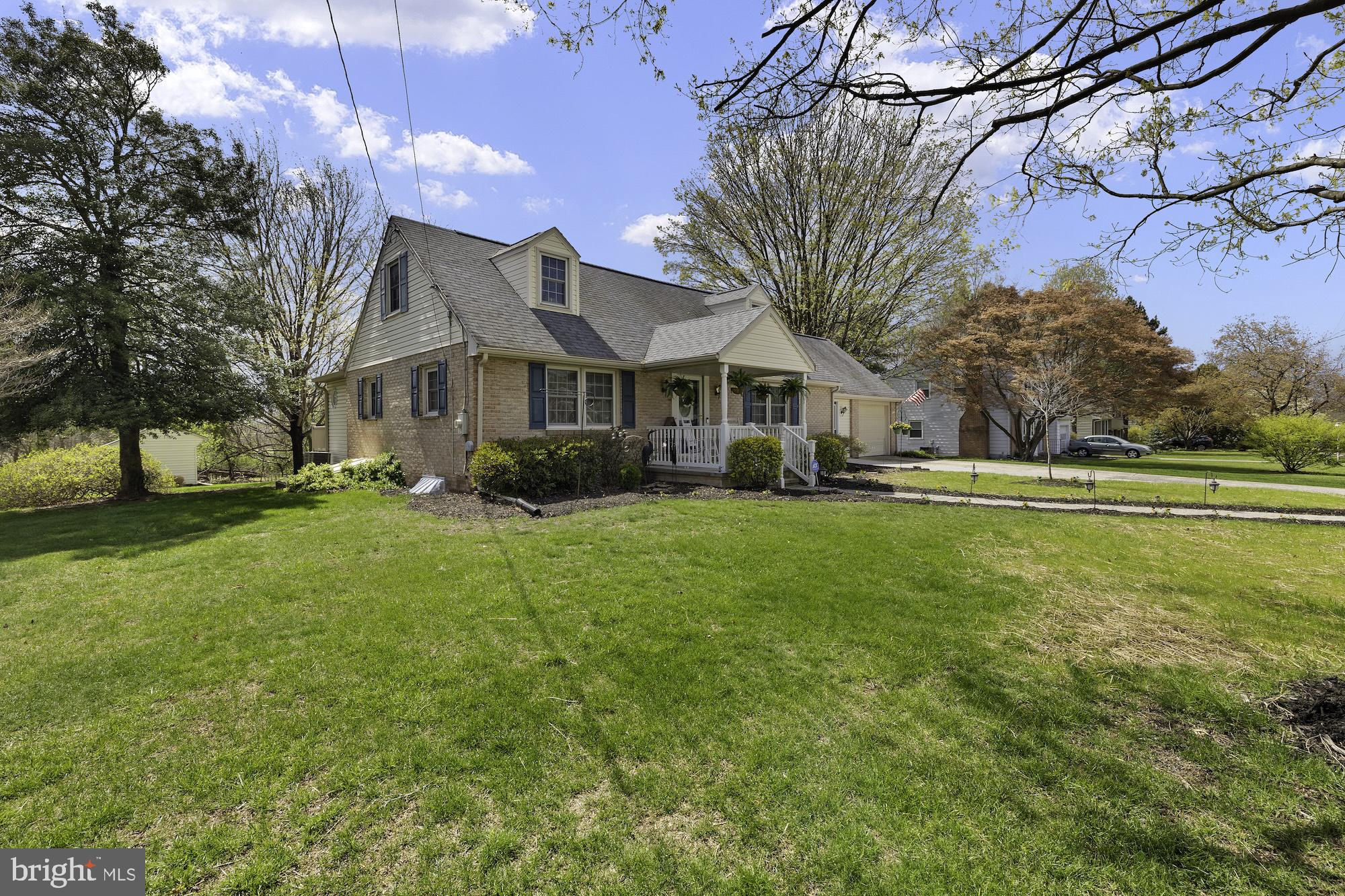 TWIN OAKS - Residential