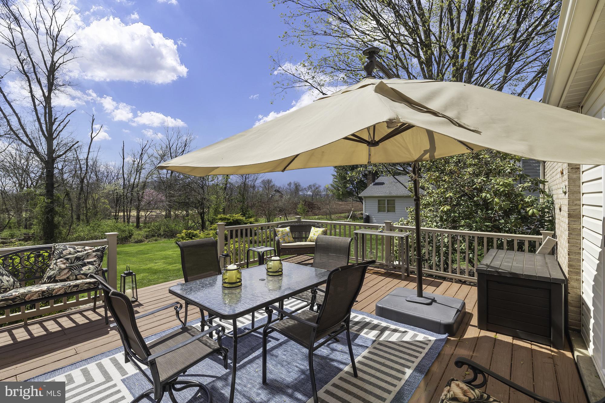 TWIN OAKS - Residential