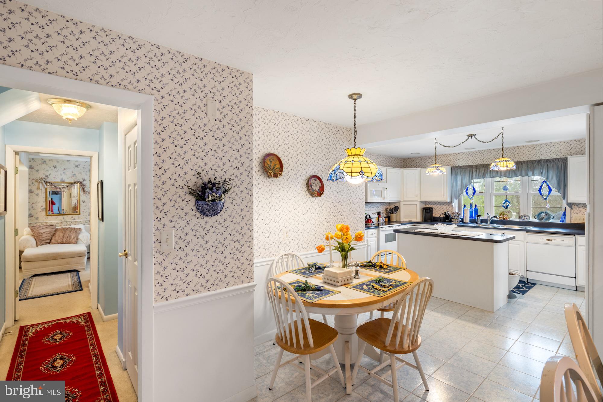 TWIN OAKS - Residential