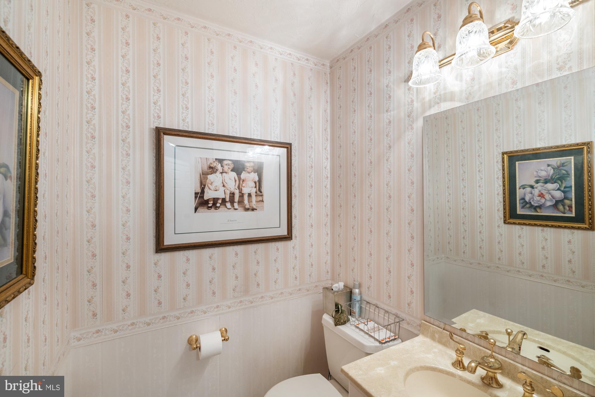 TWIN OAKS - Residential