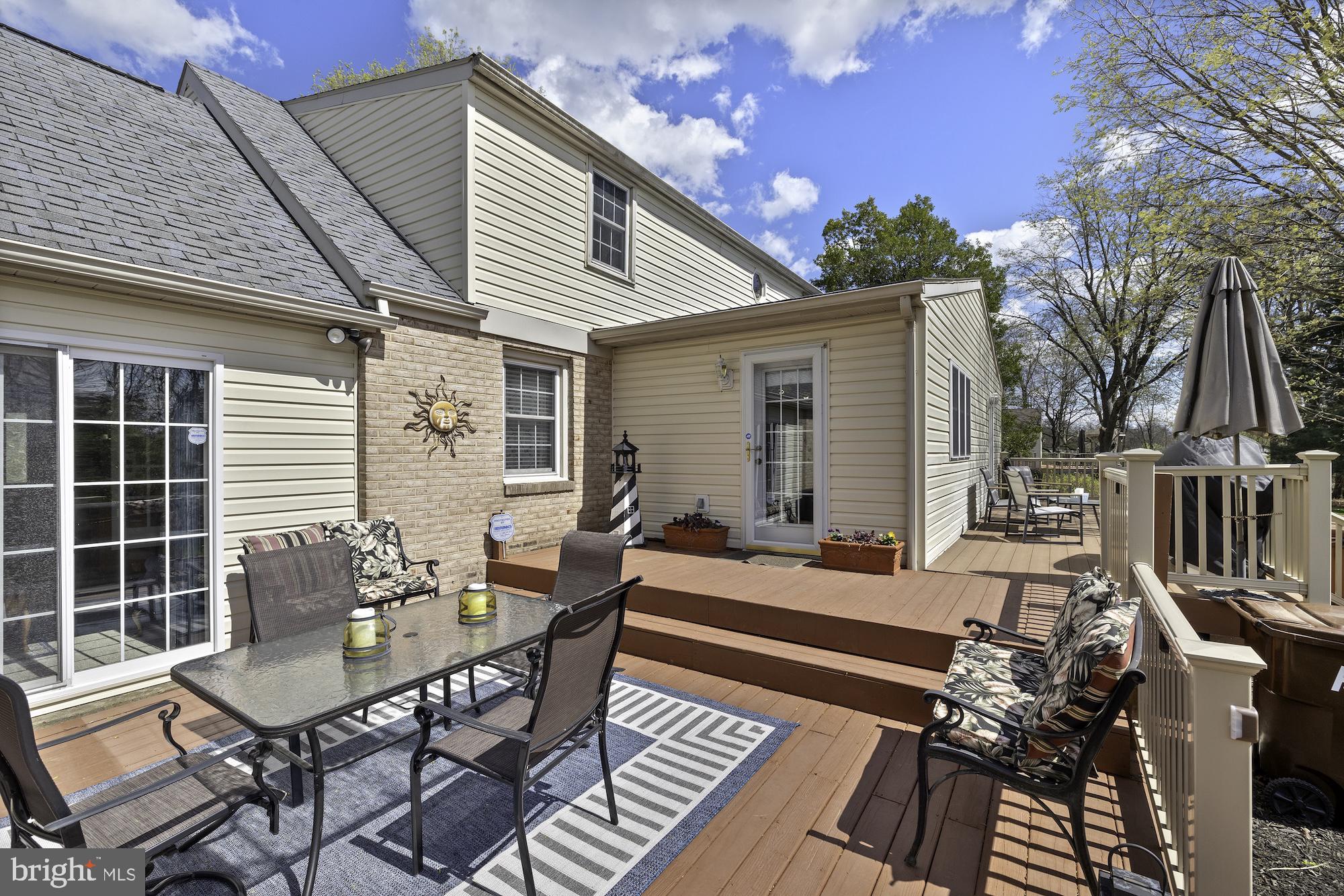 TWIN OAKS - Residential