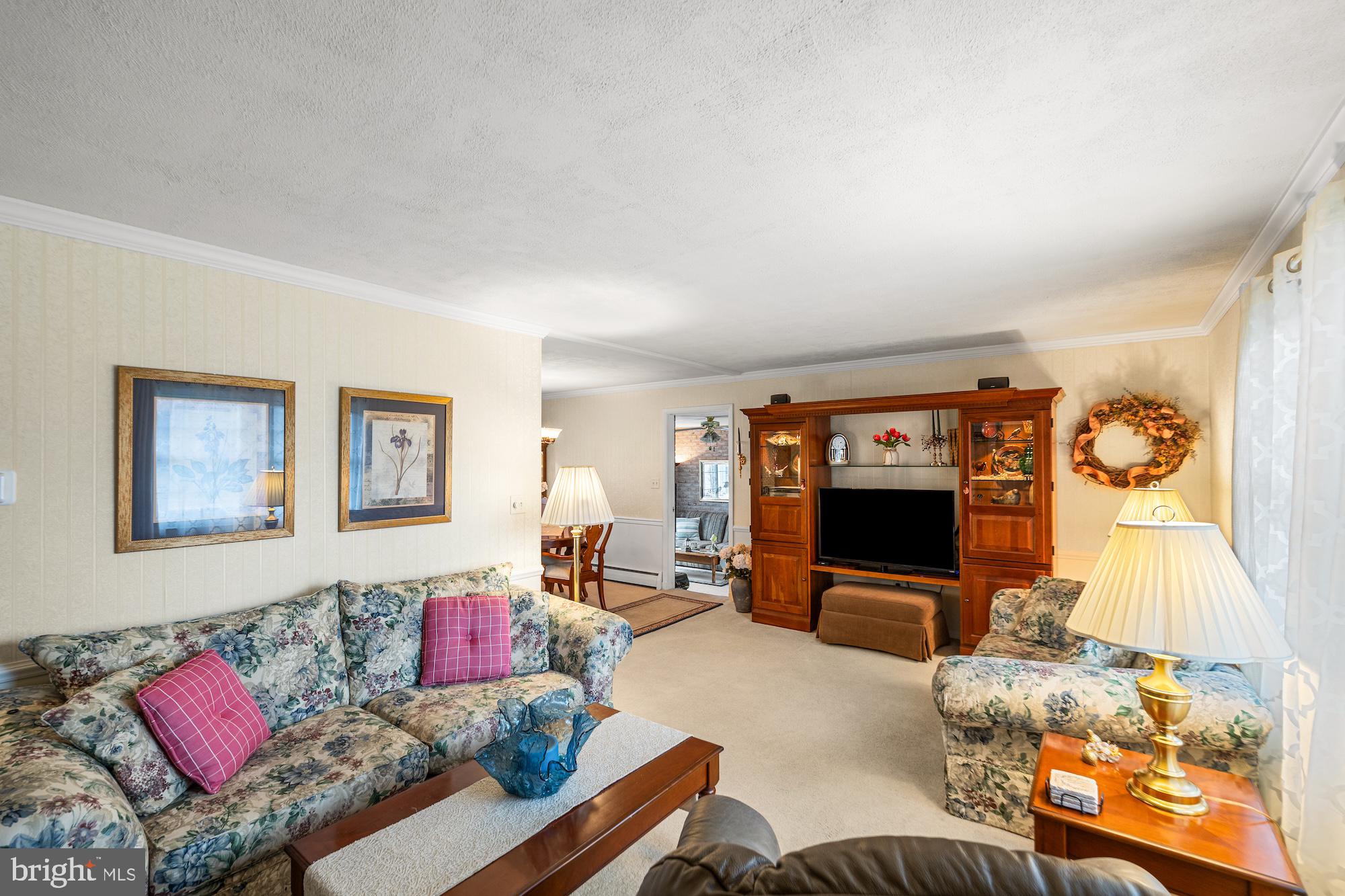 TWIN OAKS - Residential