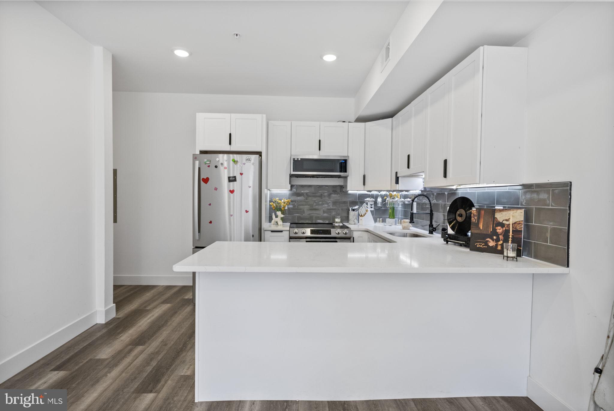 CARROLL PARK - Residential Income