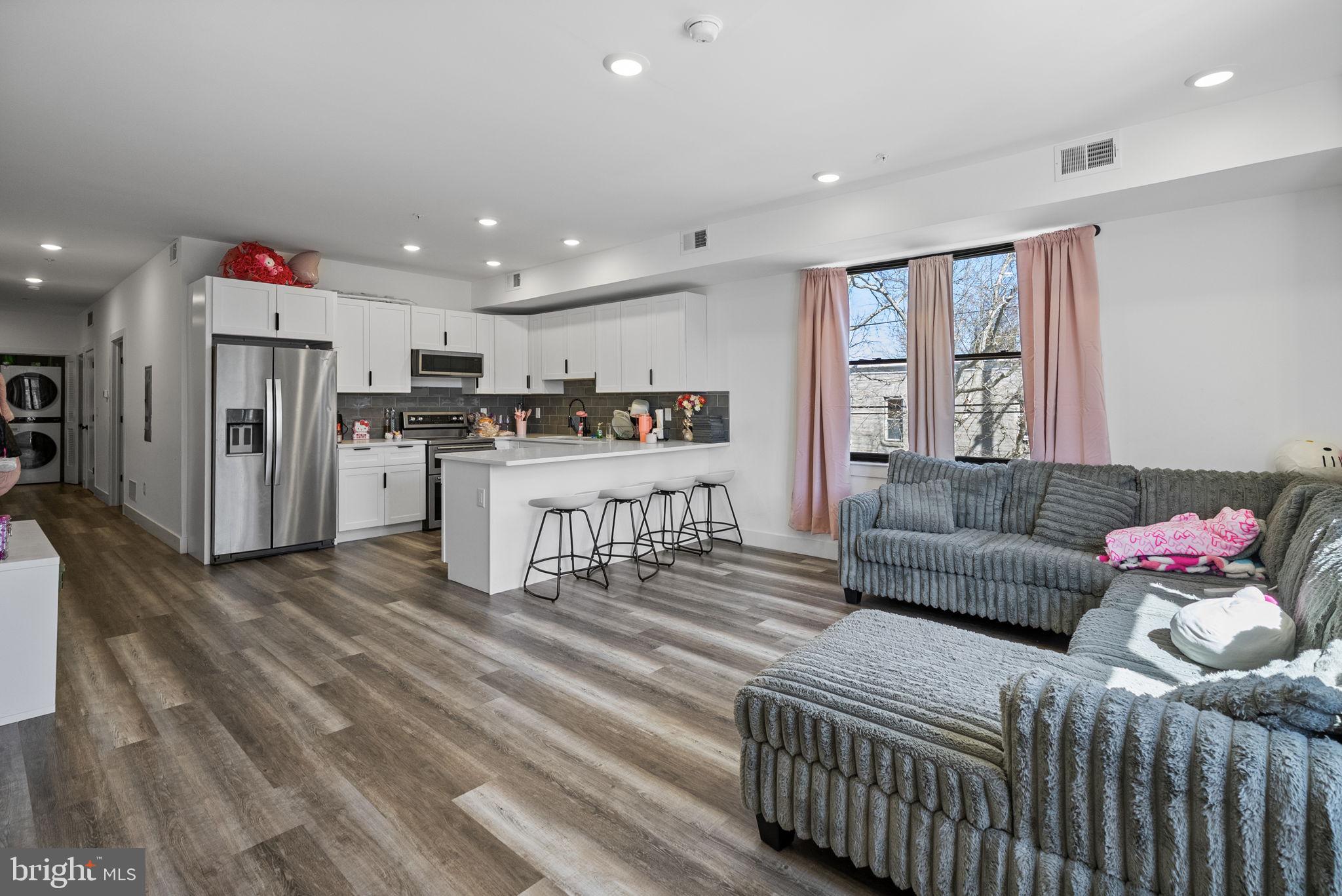 CARROLL PARK - Residential Income