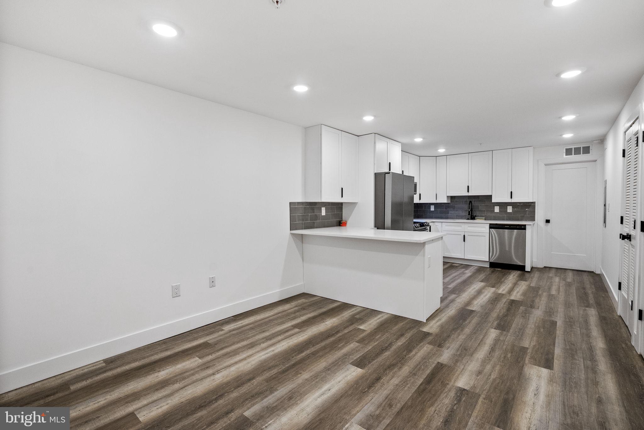 CARROLL PARK - Residential Income