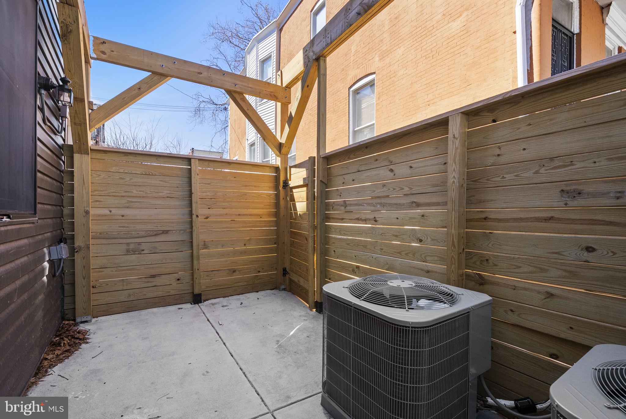 CARROLL PARK - Residential Income