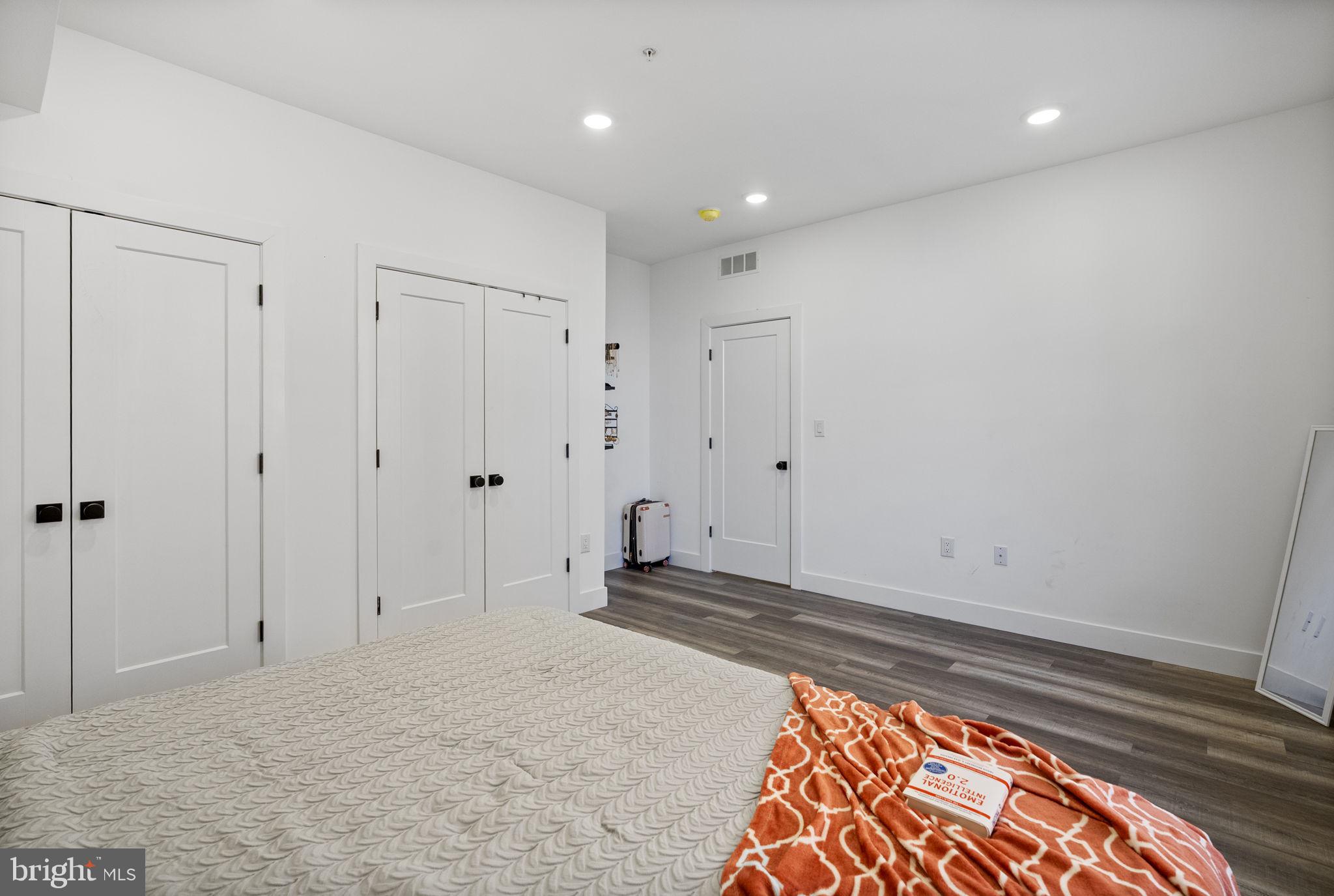 CARROLL PARK - Residential Income