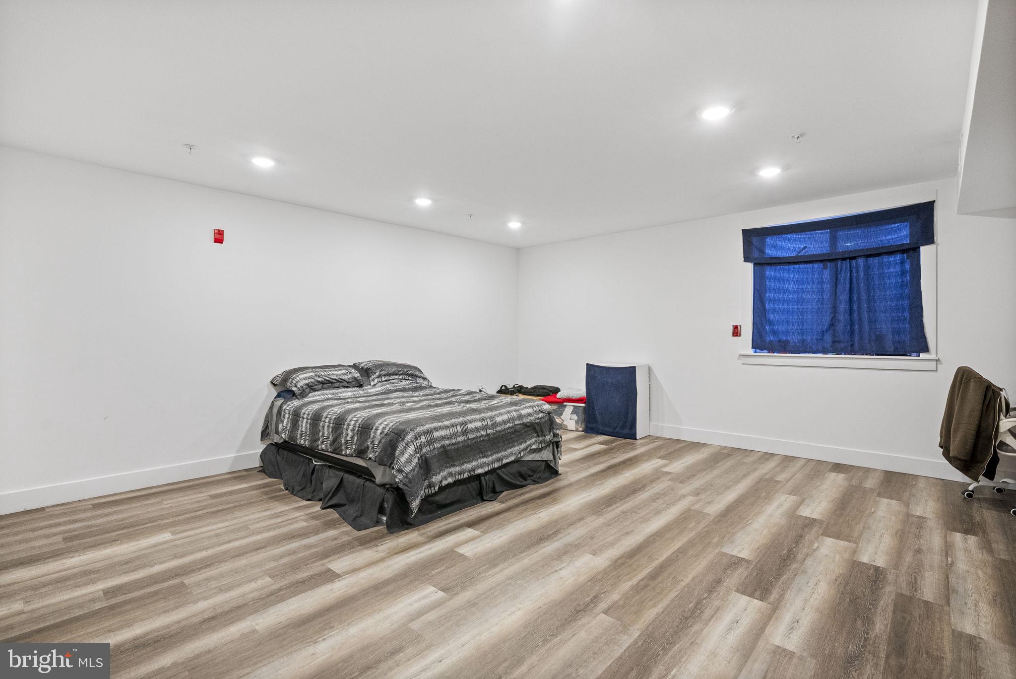 CARROLL PARK - Residential Income