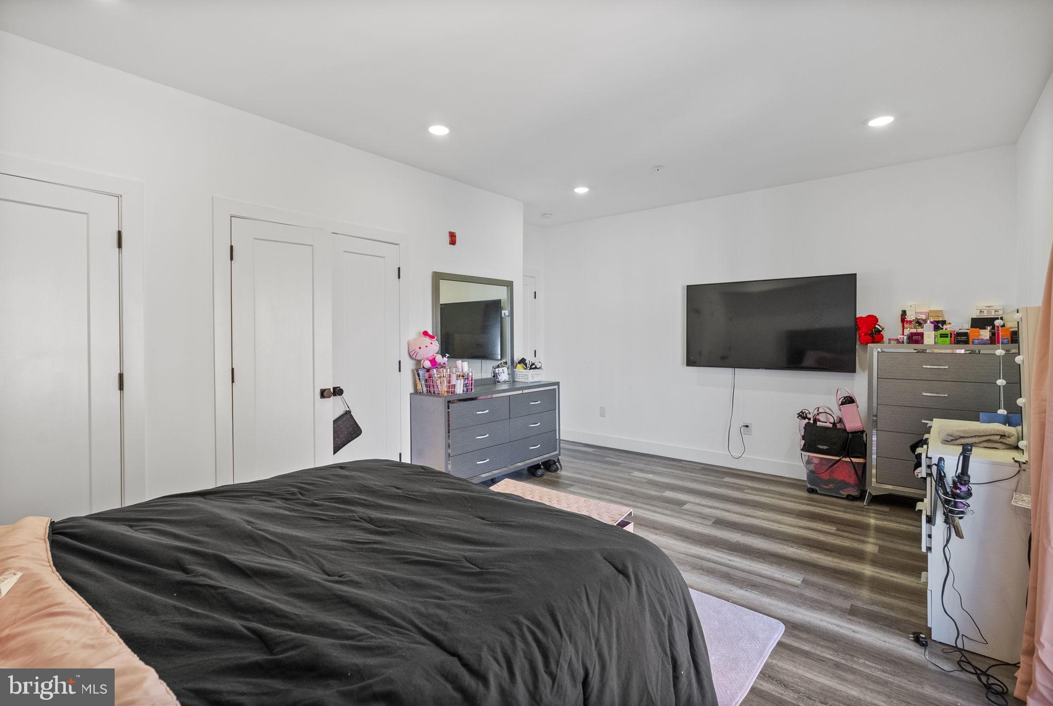 CARROLL PARK - Residential Income