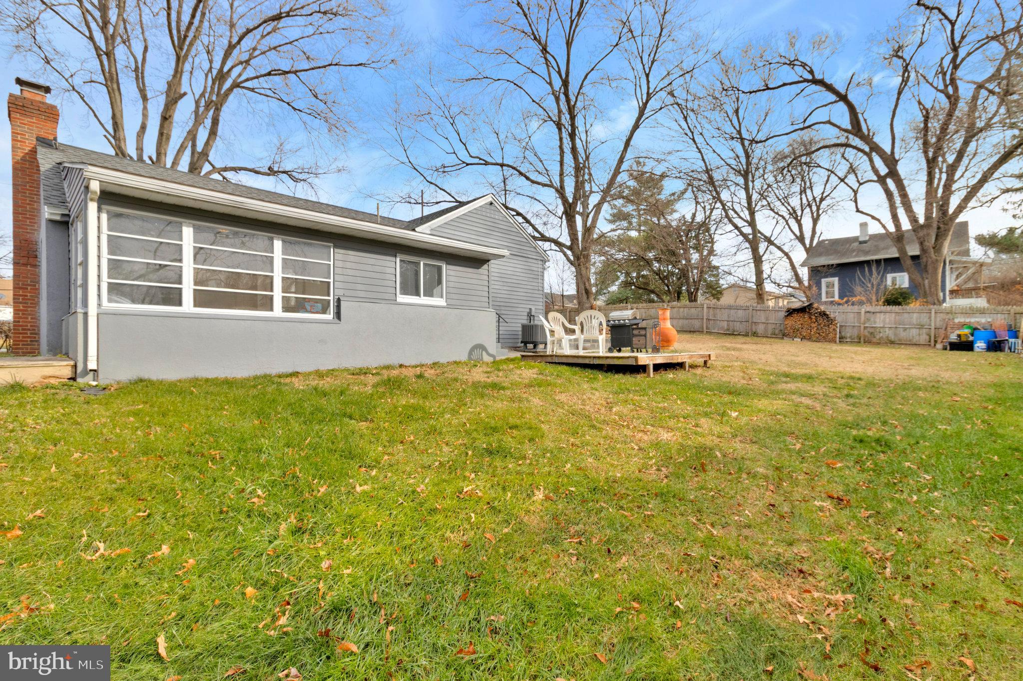 RIVERDALE - Residential