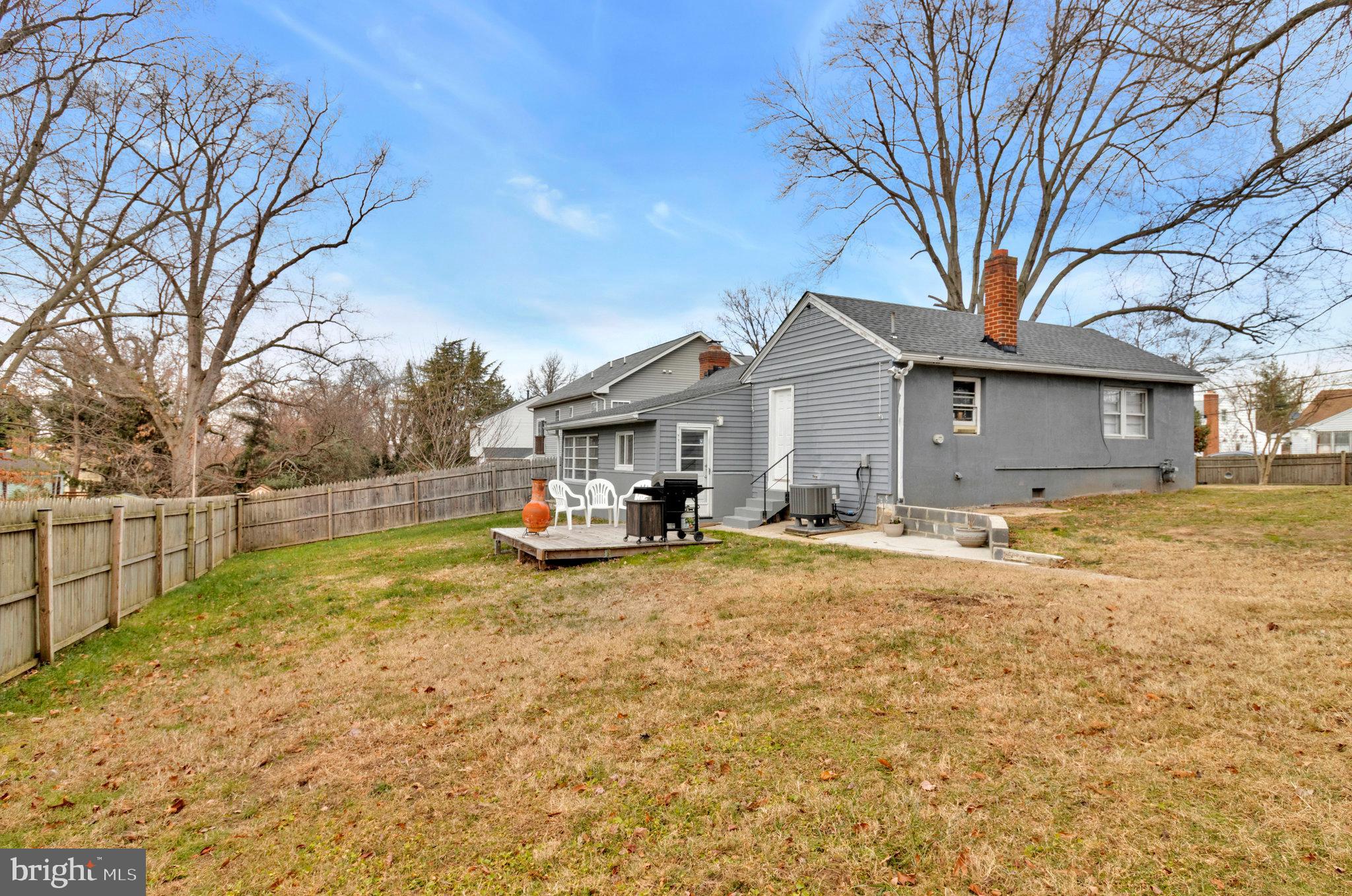 RIVERDALE - Residential