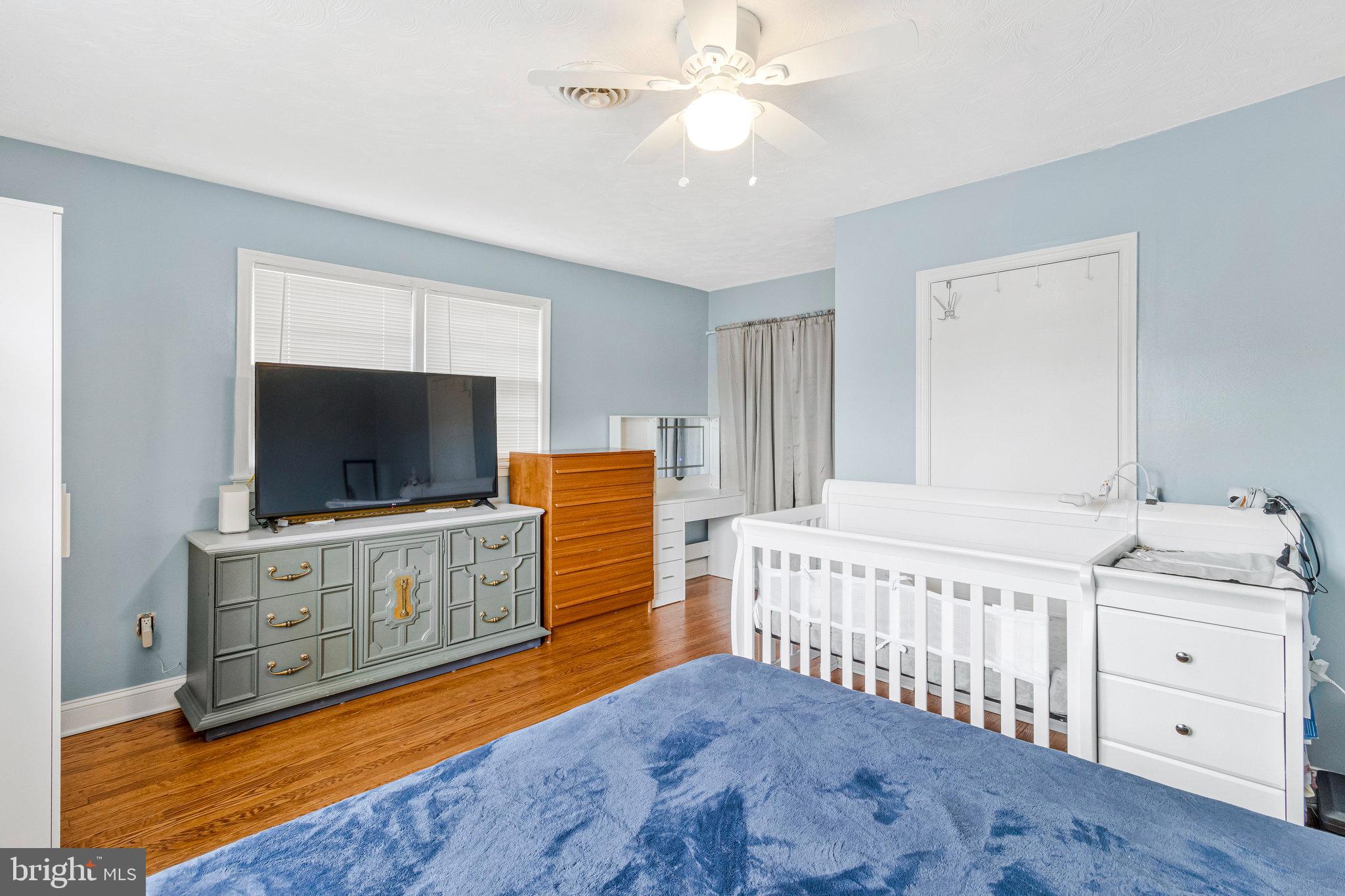 RIVERDALE - Residential