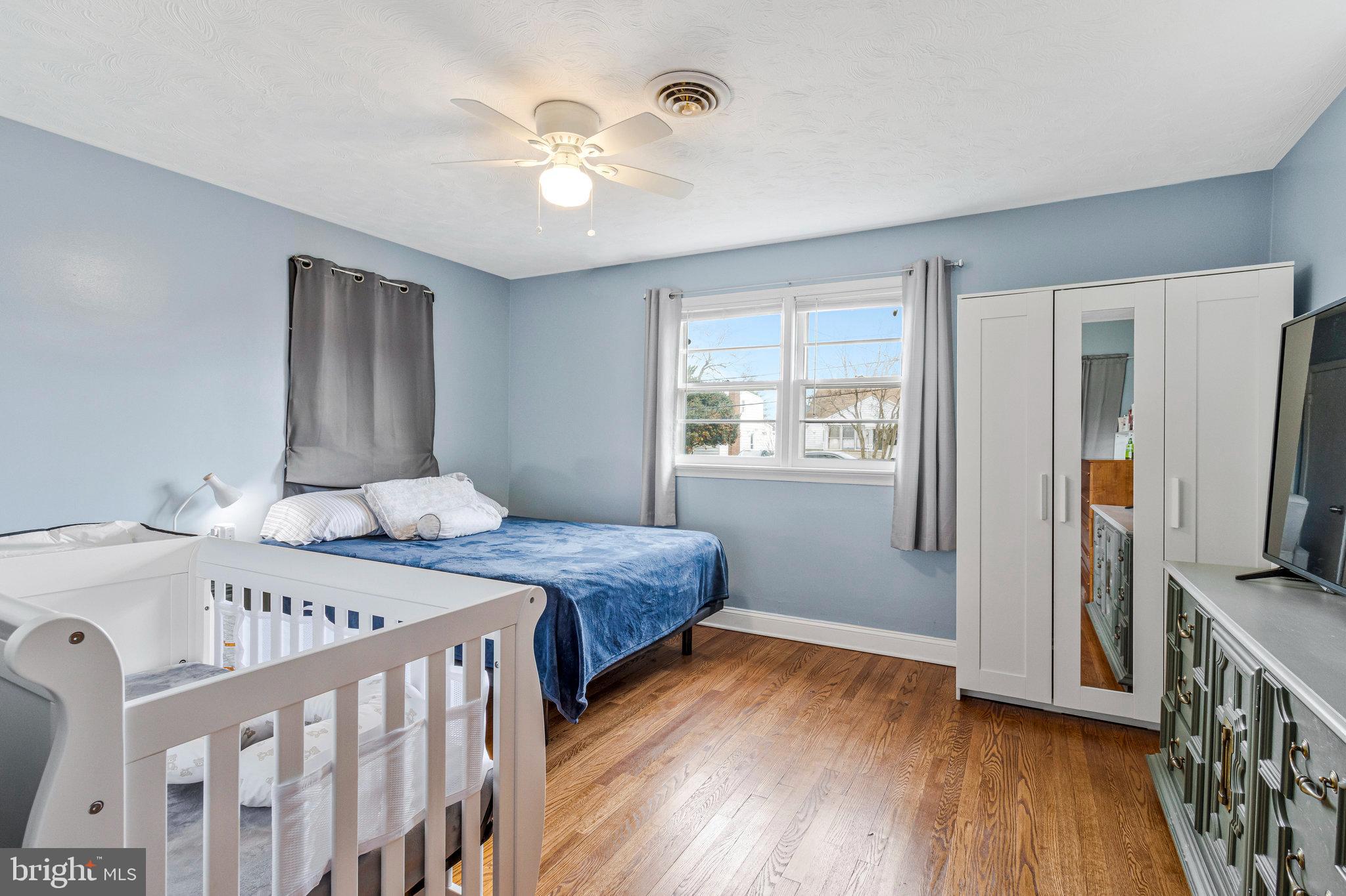 RIVERDALE - Residential