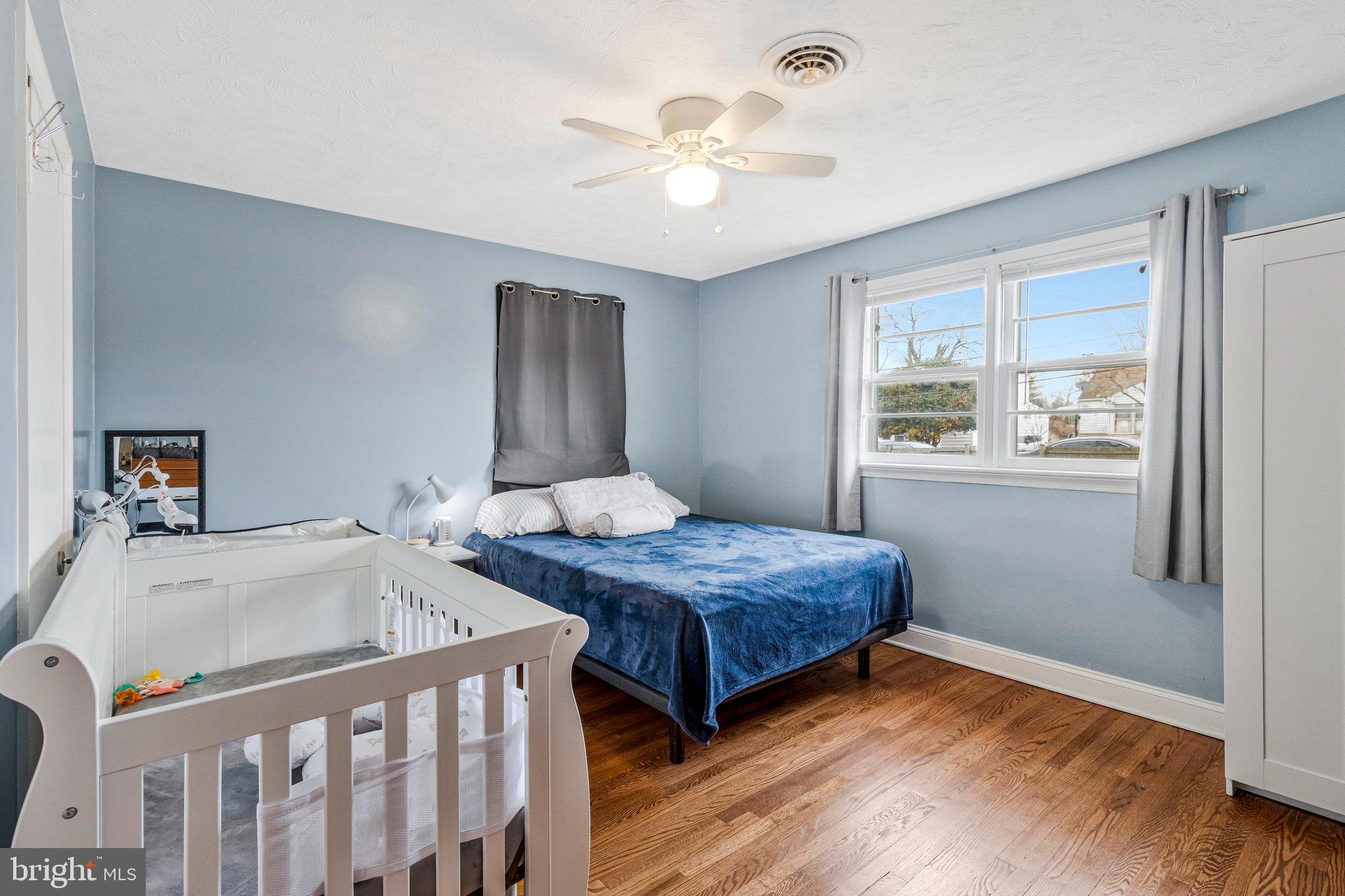 RIVERDALE - Residential