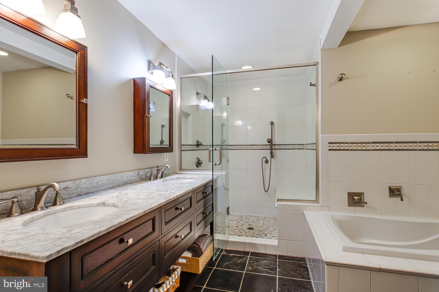 HOMEWOOD - Residential