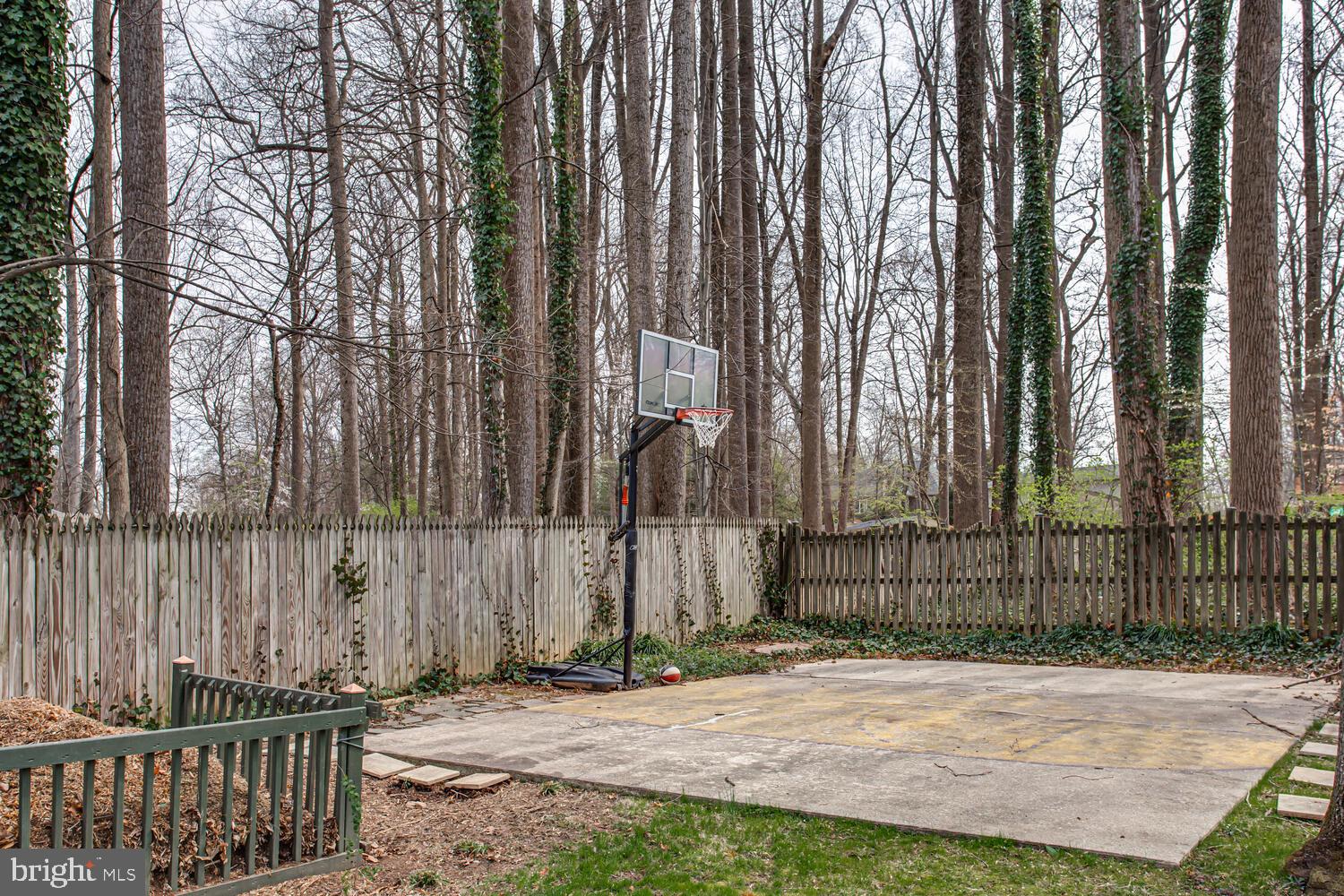 HOMEWOOD - Residential