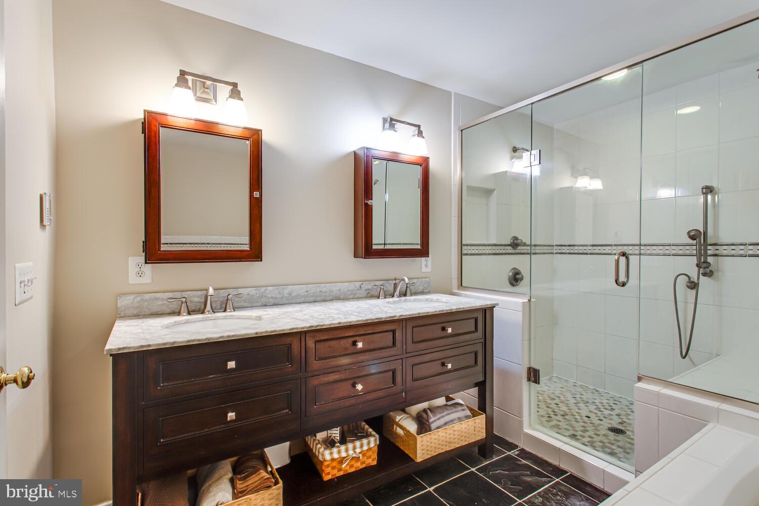 HOMEWOOD - Residential